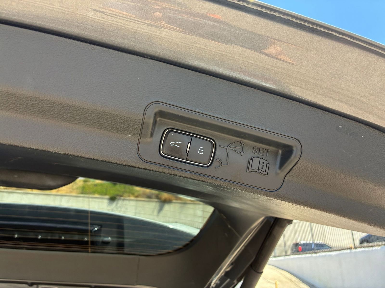 Thumbnail: 2023 Ford Explorer - 24