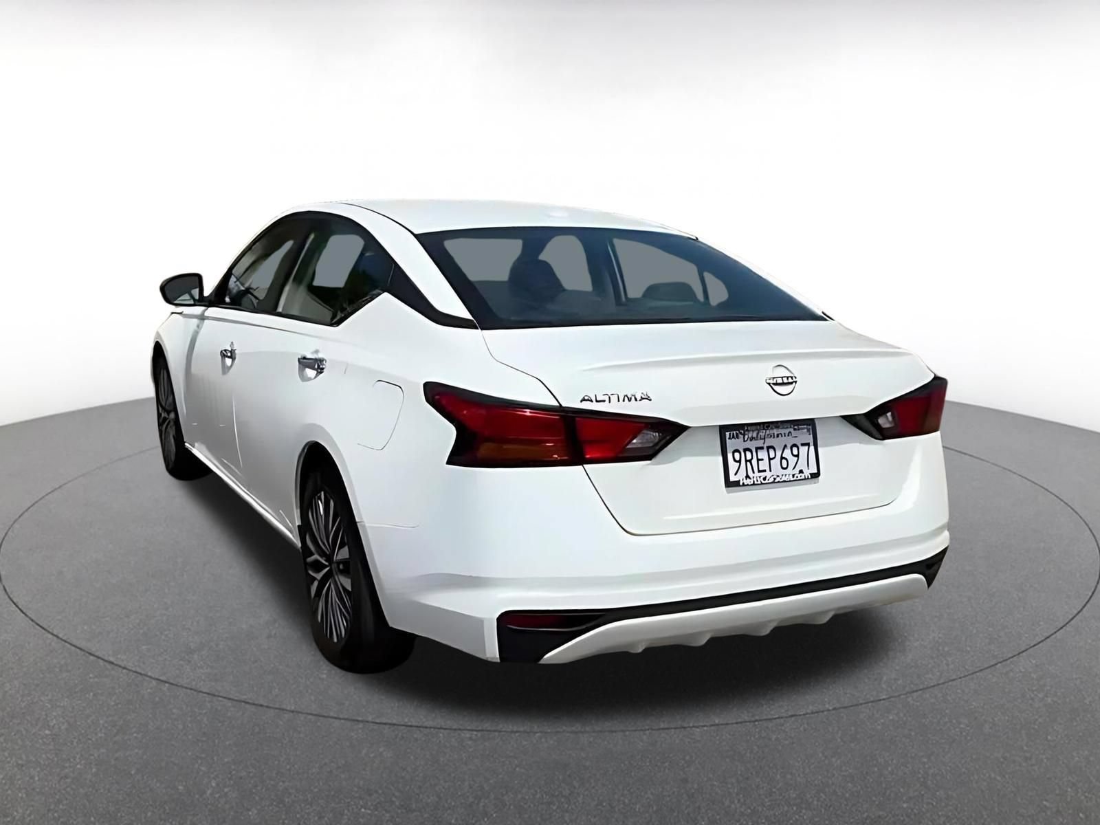 Thumbnail: 2025 Nissan Altima - 4