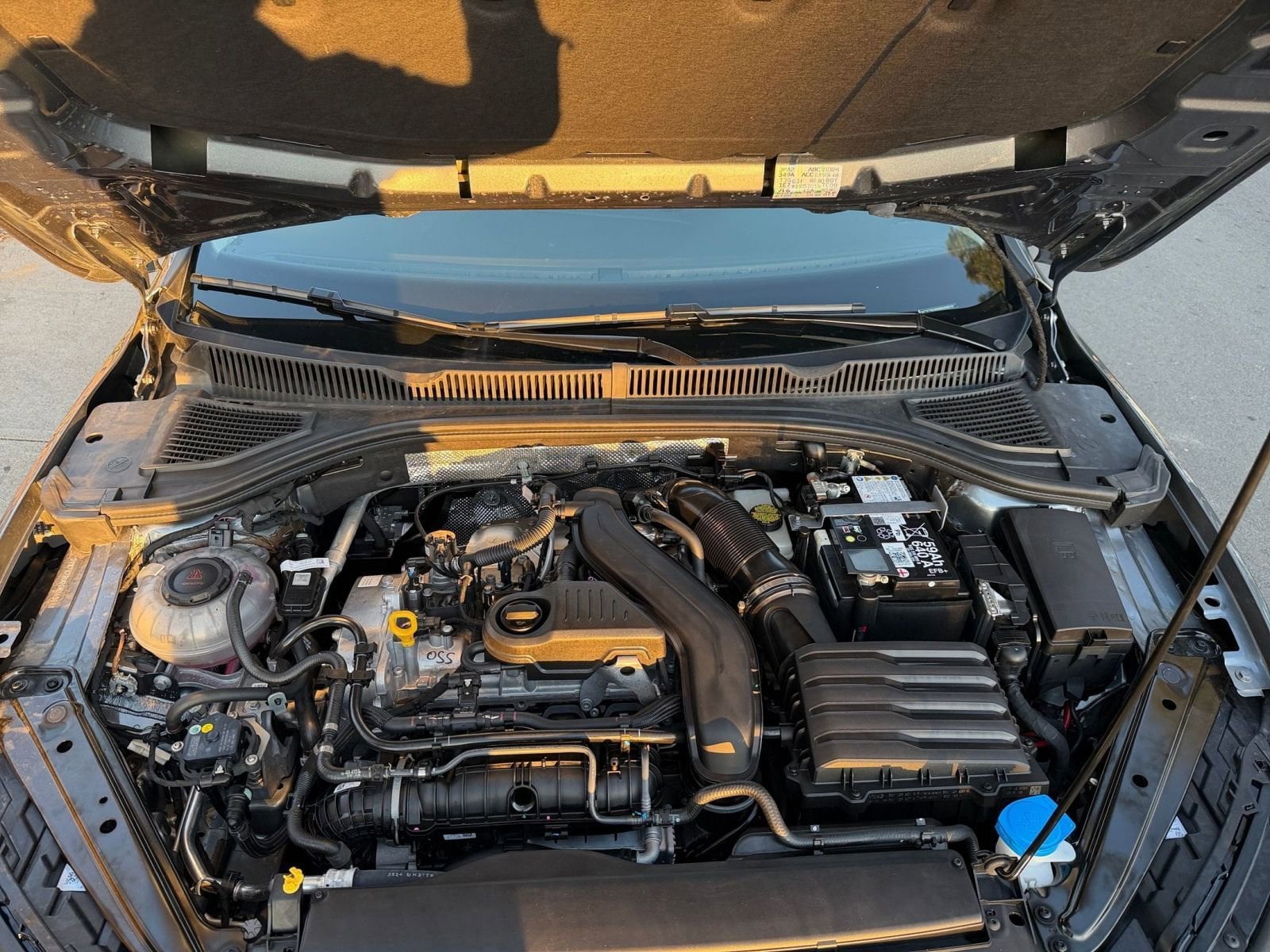 Thumbnail: 2025 Volkswagen Jetta - 31