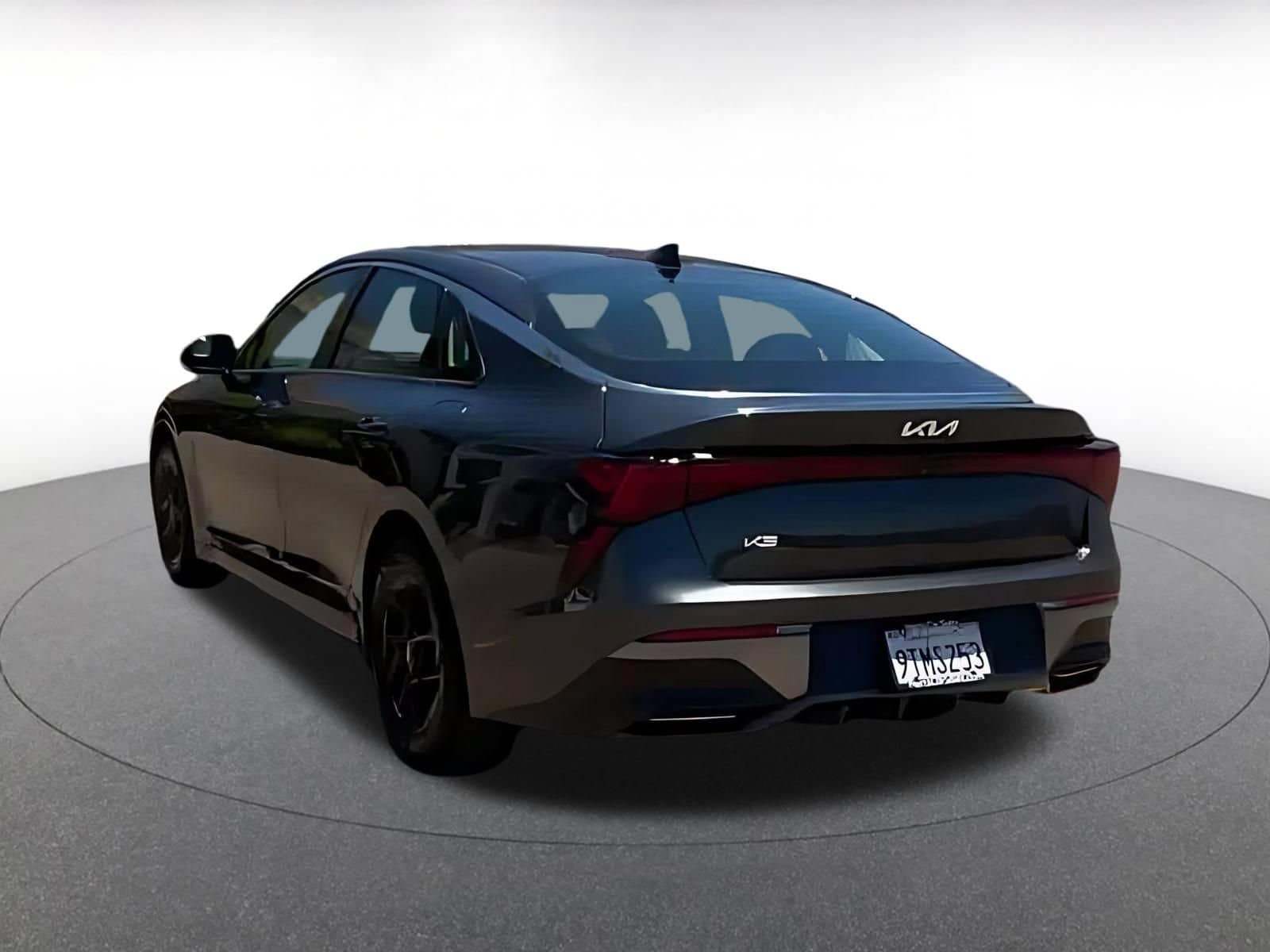 Thumbnail: 2025 Kia K5 - 12