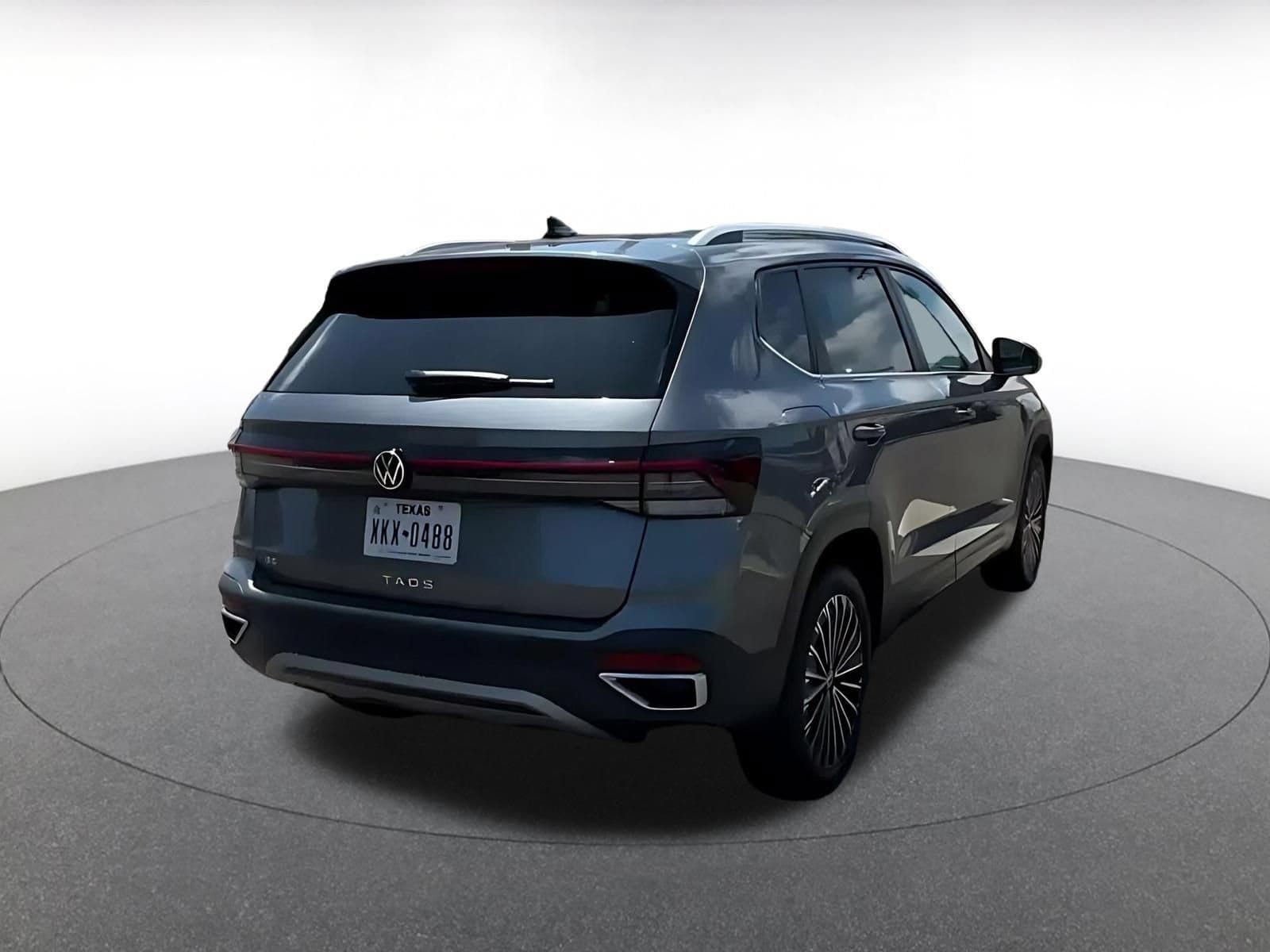 Thumbnail: 2026 Volkswagen Taos - 14