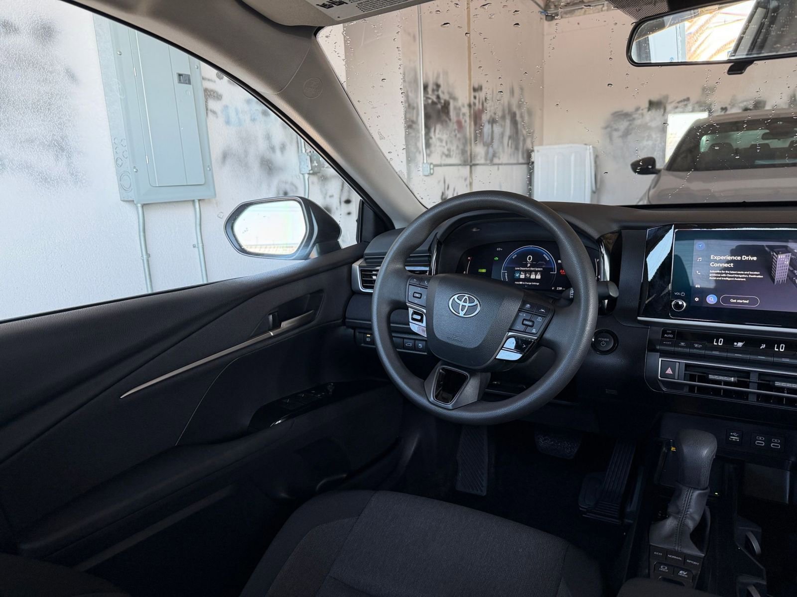 Thumbnail: 2025 Toyota Camry - 33