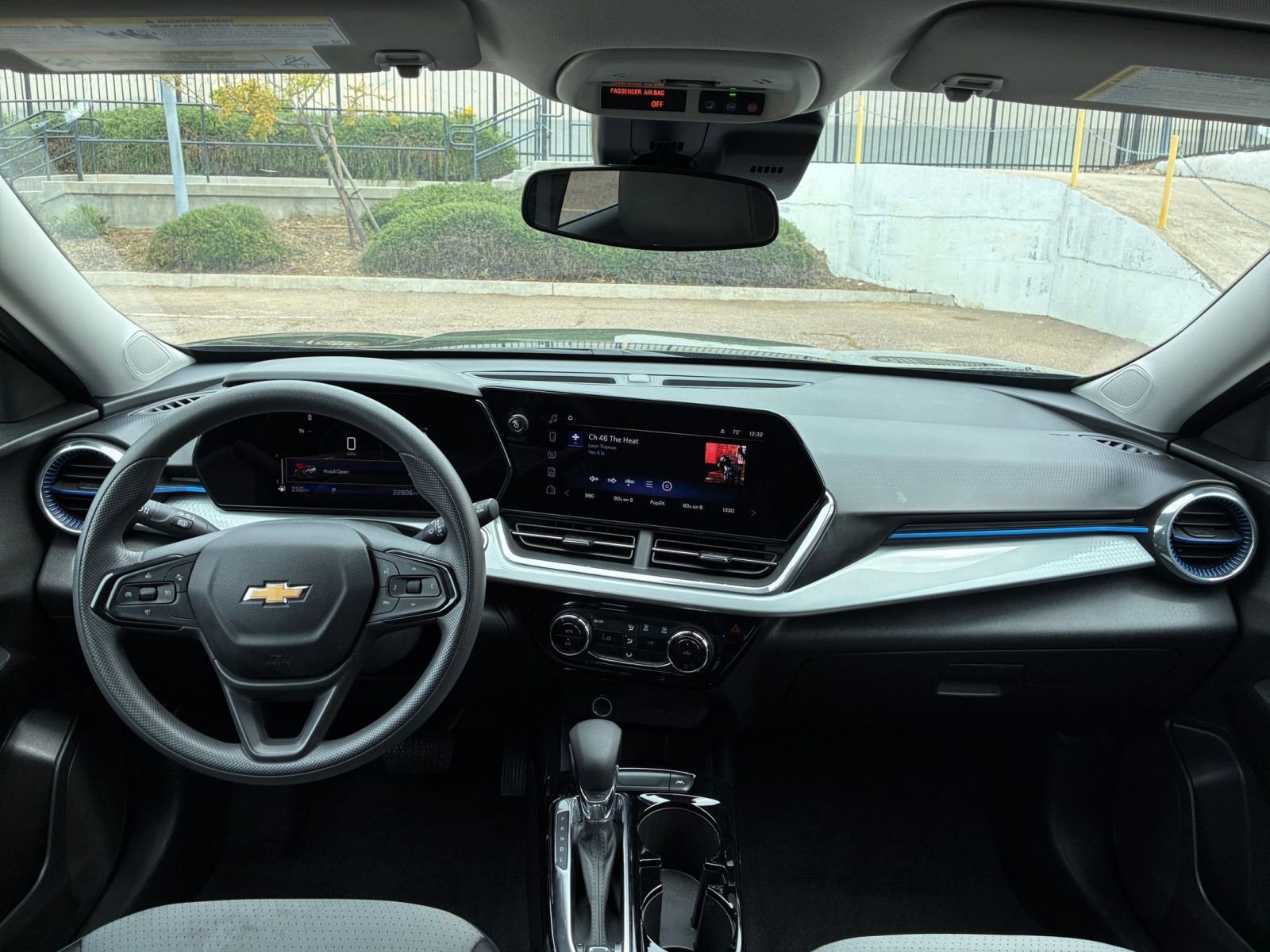 Thumbnail: 2025 Chevrolet Trax - 32