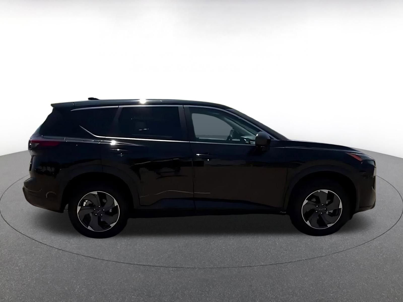 Thumbnail: 2025 Nissan Rogue - 15