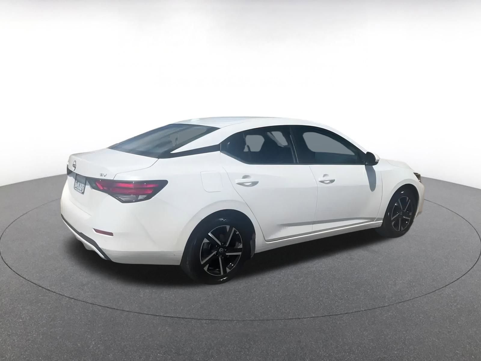 Thumbnail: 2024 Nissan Sentra - 15