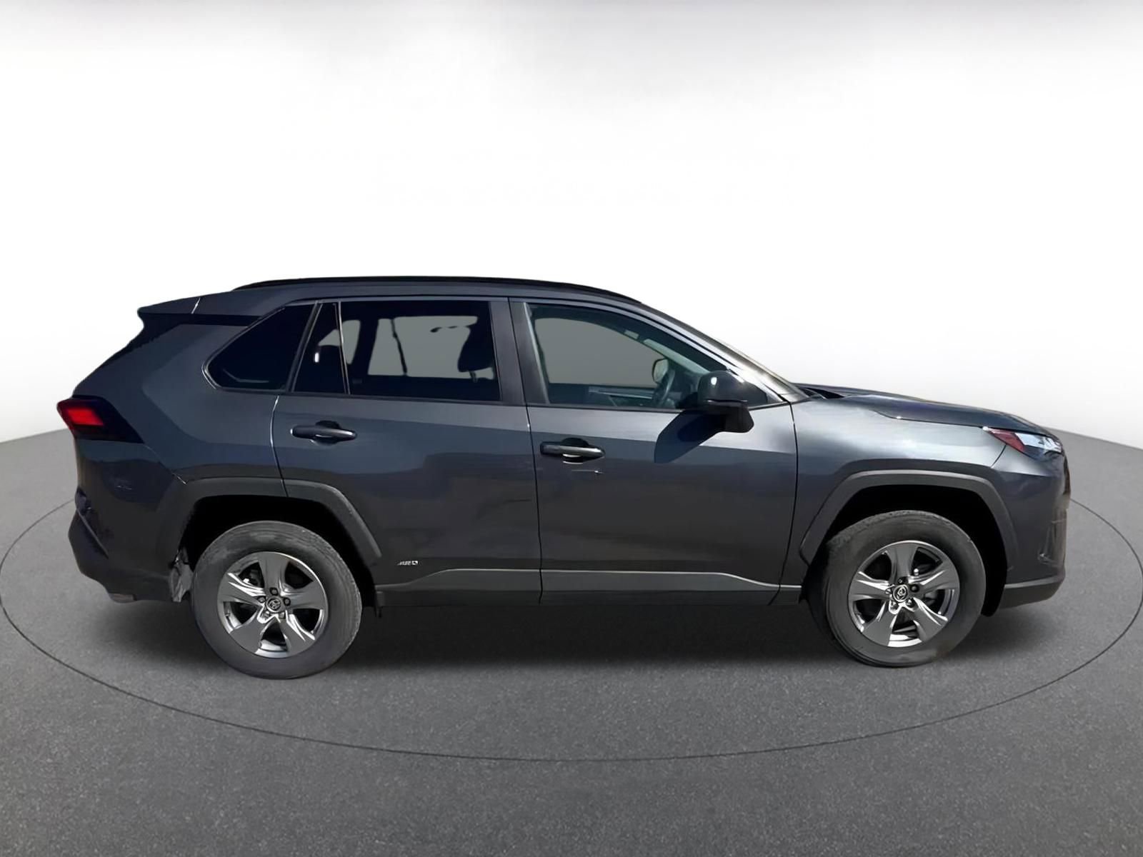 Thumbnail: 2025 Toyota RAV4 - 16