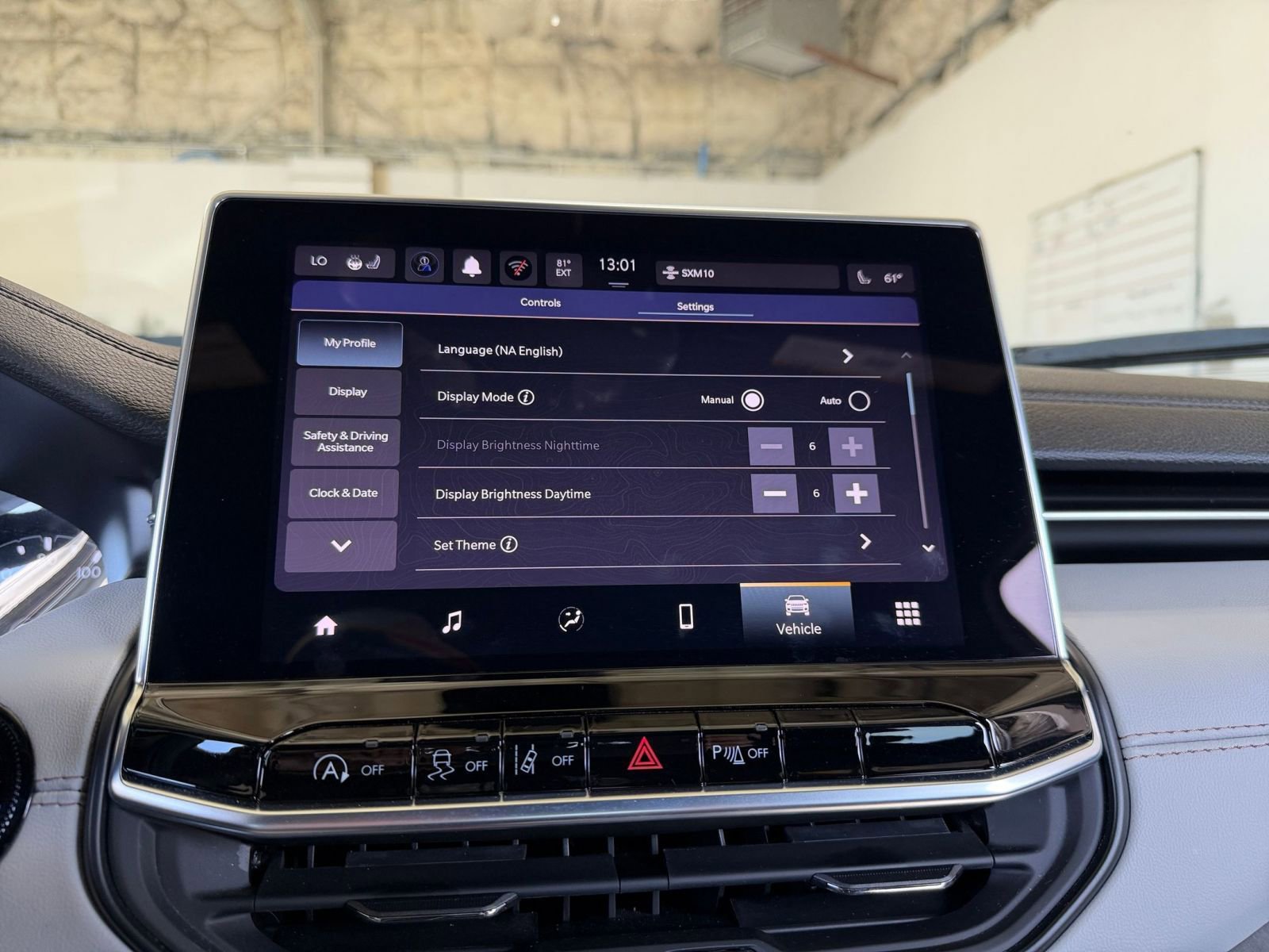 Thumbnail: 2025 Jeep Compass - 21