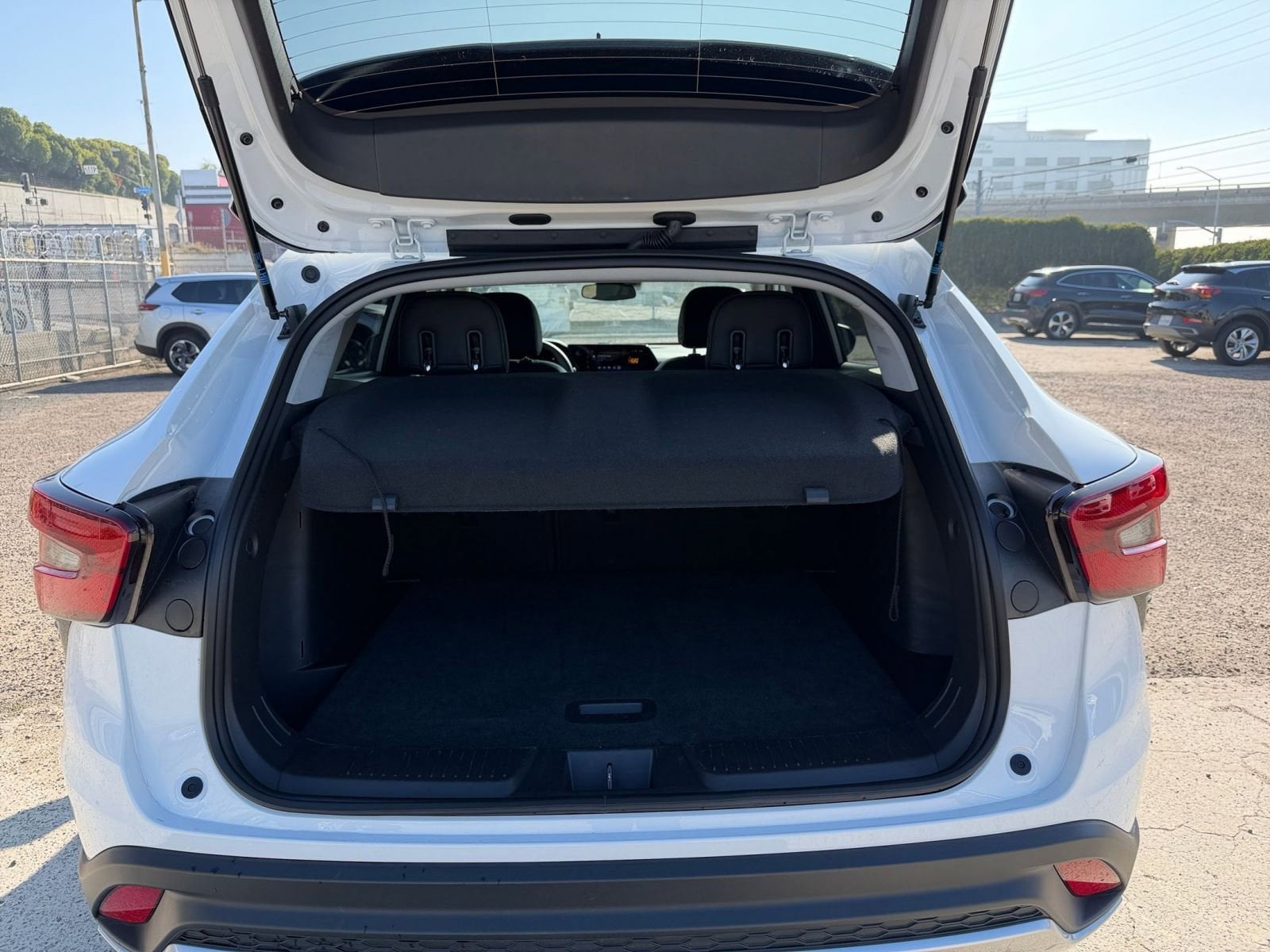 Thumbnail: 2025 Chevrolet Trax - 29