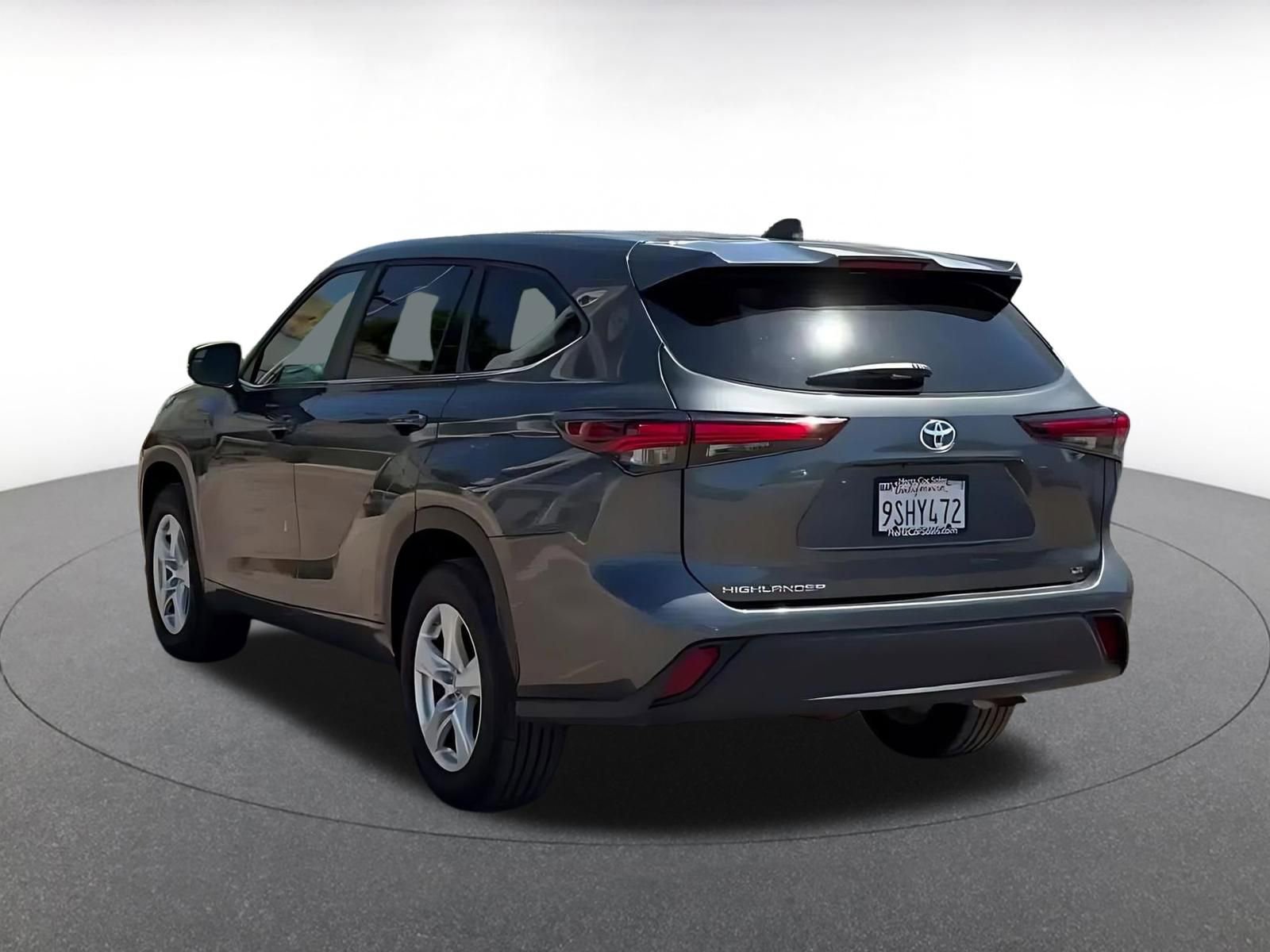 Thumbnail: 2025 Toyota Highlander - 11