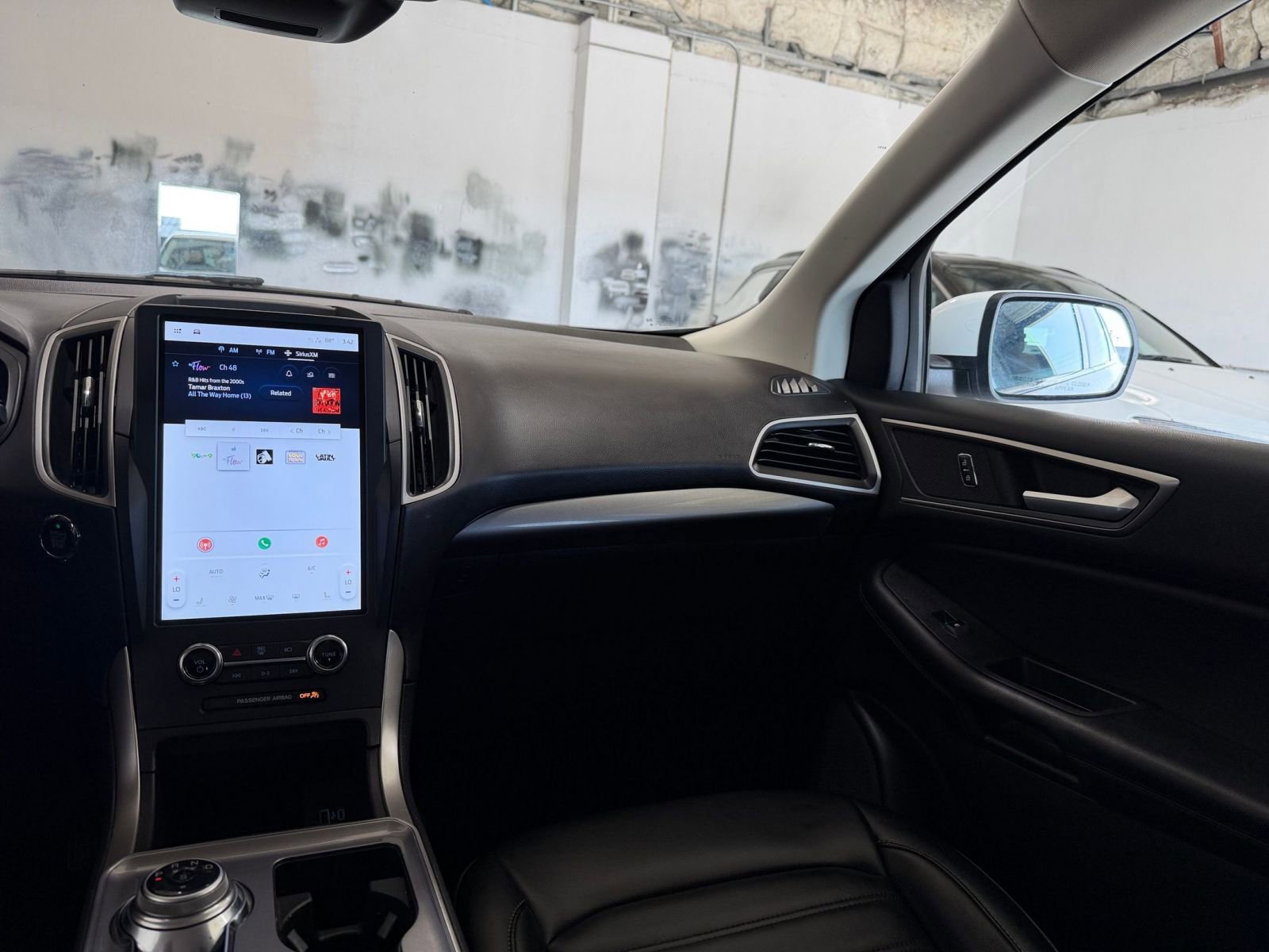 Thumbnail: 2023 Ford Edge - 35