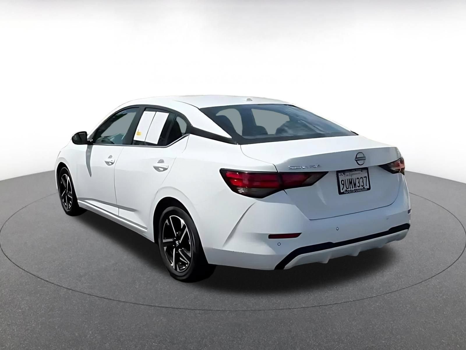 Thumbnail: 2025 Nissan Sentra - 10