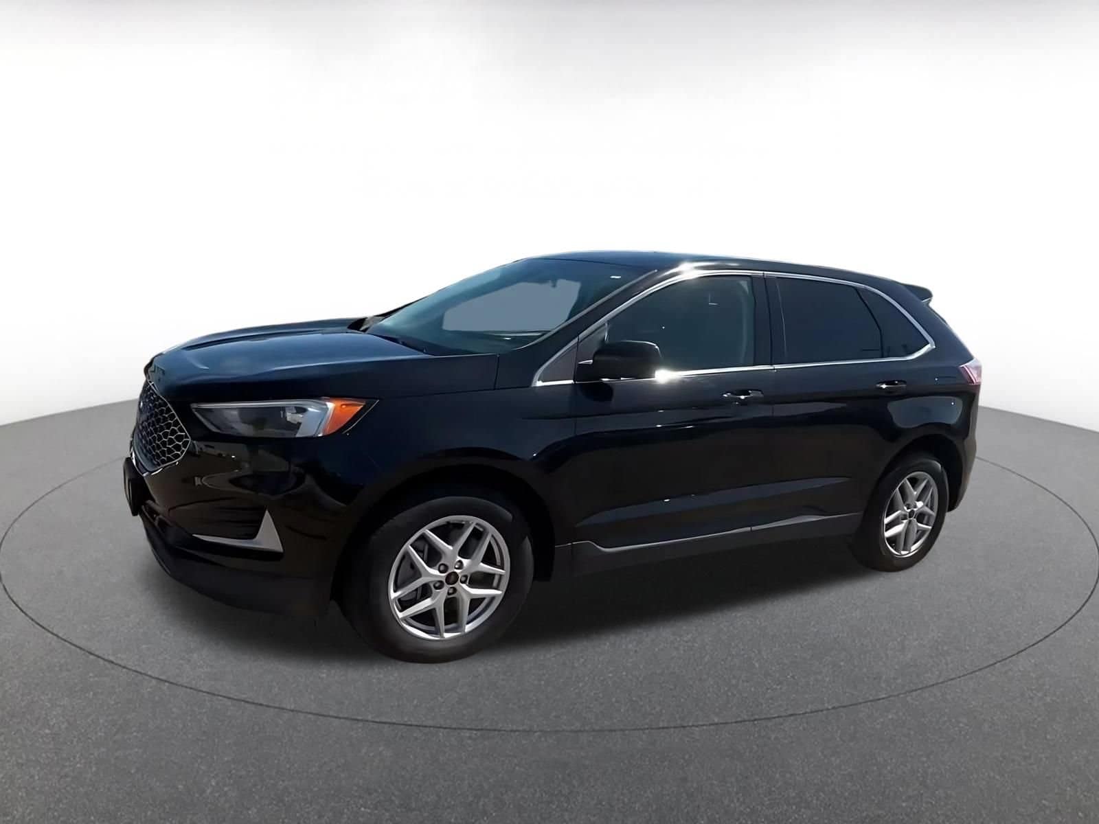 Thumbnail: 2023 Ford Edge - 8