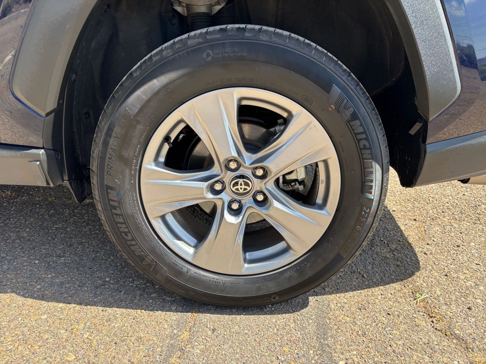 Thumbnail: 2024 Toyota RAV4 - 32