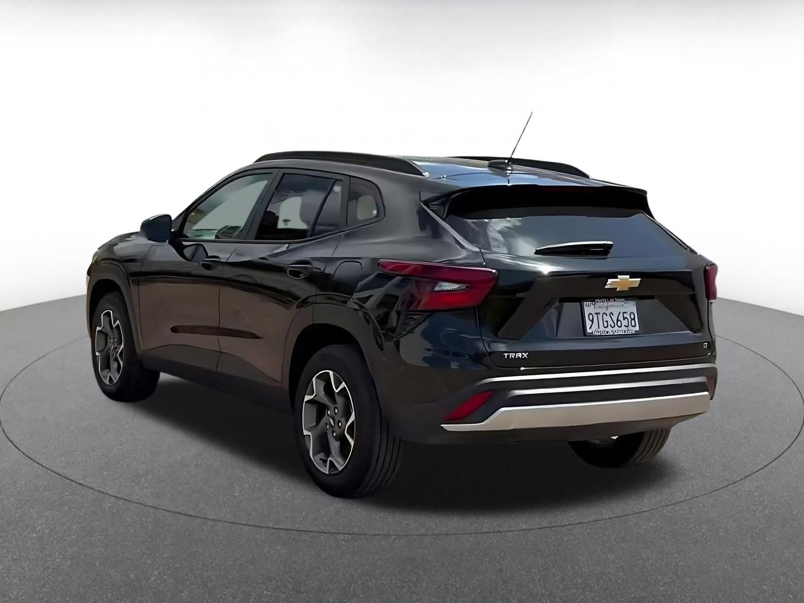 Thumbnail: 2025 Chevrolet Trax - 11