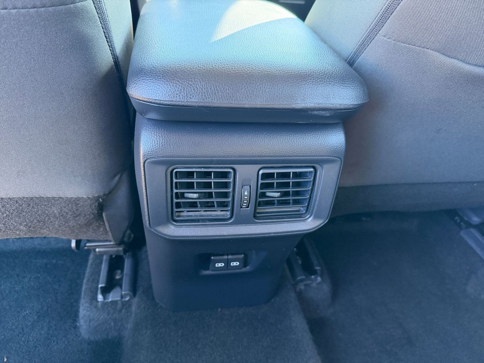 Thumbnail: 2025 Toyota RAV4 - 24