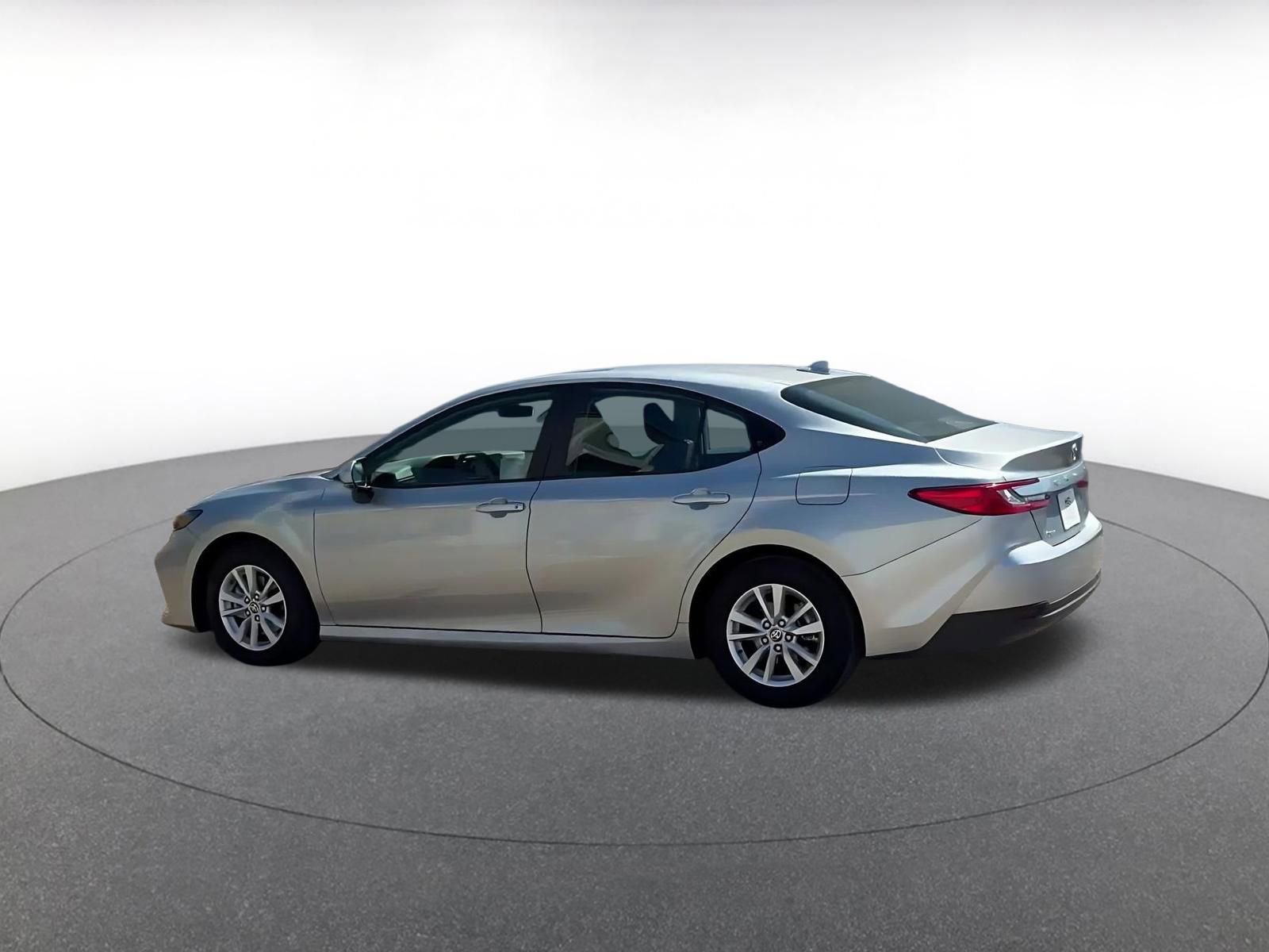 Thumbnail: 2025 Toyota Camry - 10