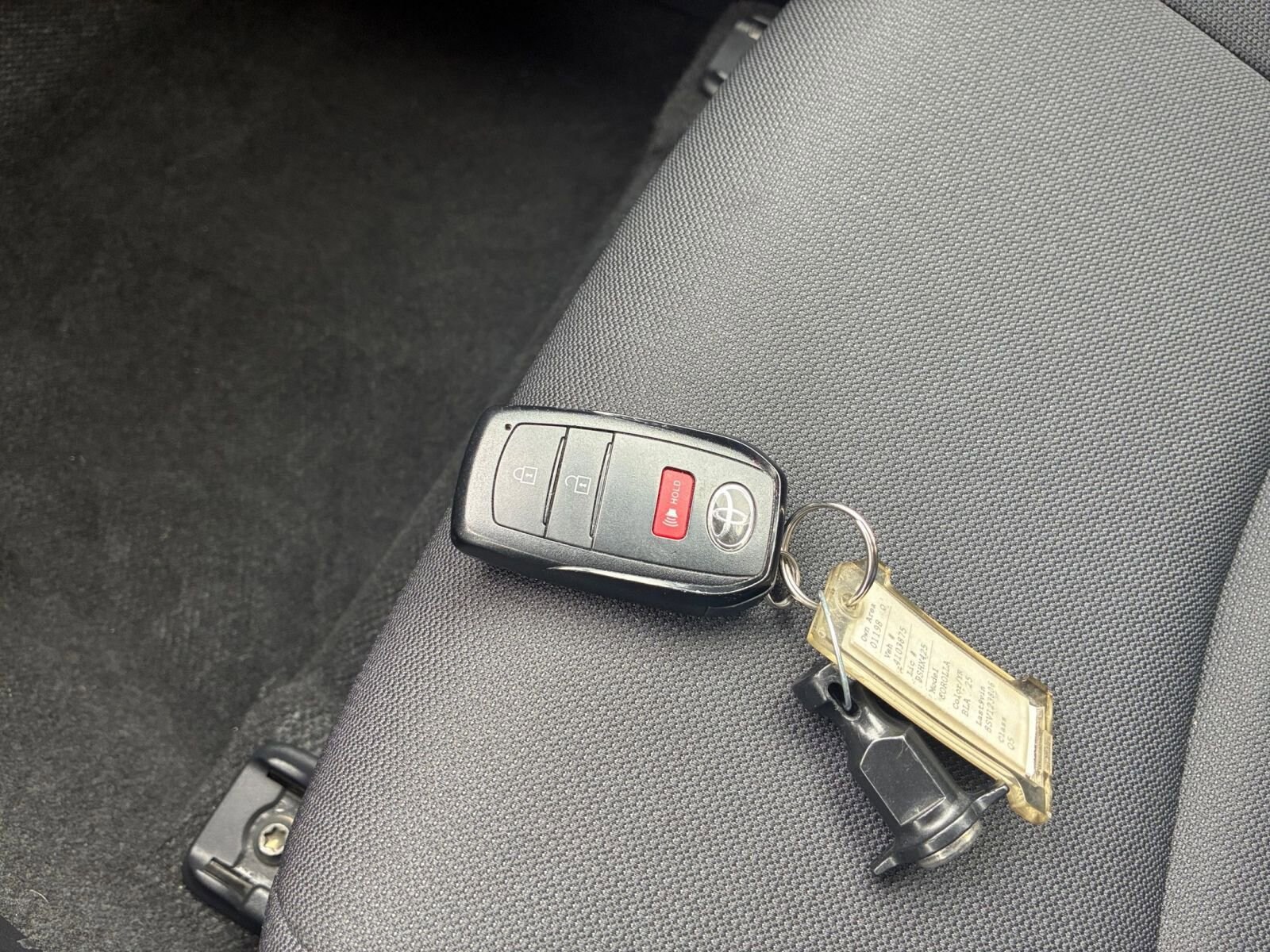 Thumbnail: 2025 Toyota Corolla Cross - 21