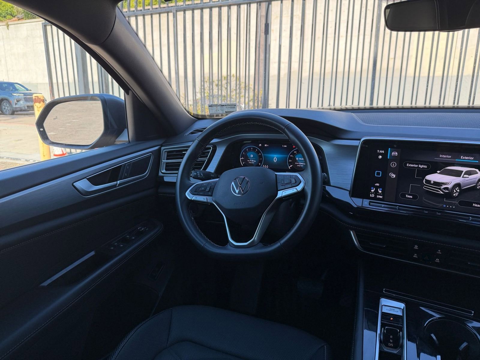 Thumbnail: 2025 Volkswagen Atlas - 34