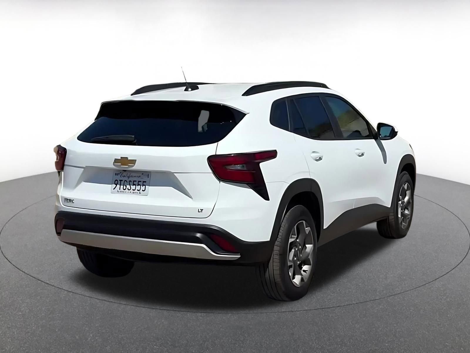 Thumbnail: 2025 Chevrolet Trax - 14