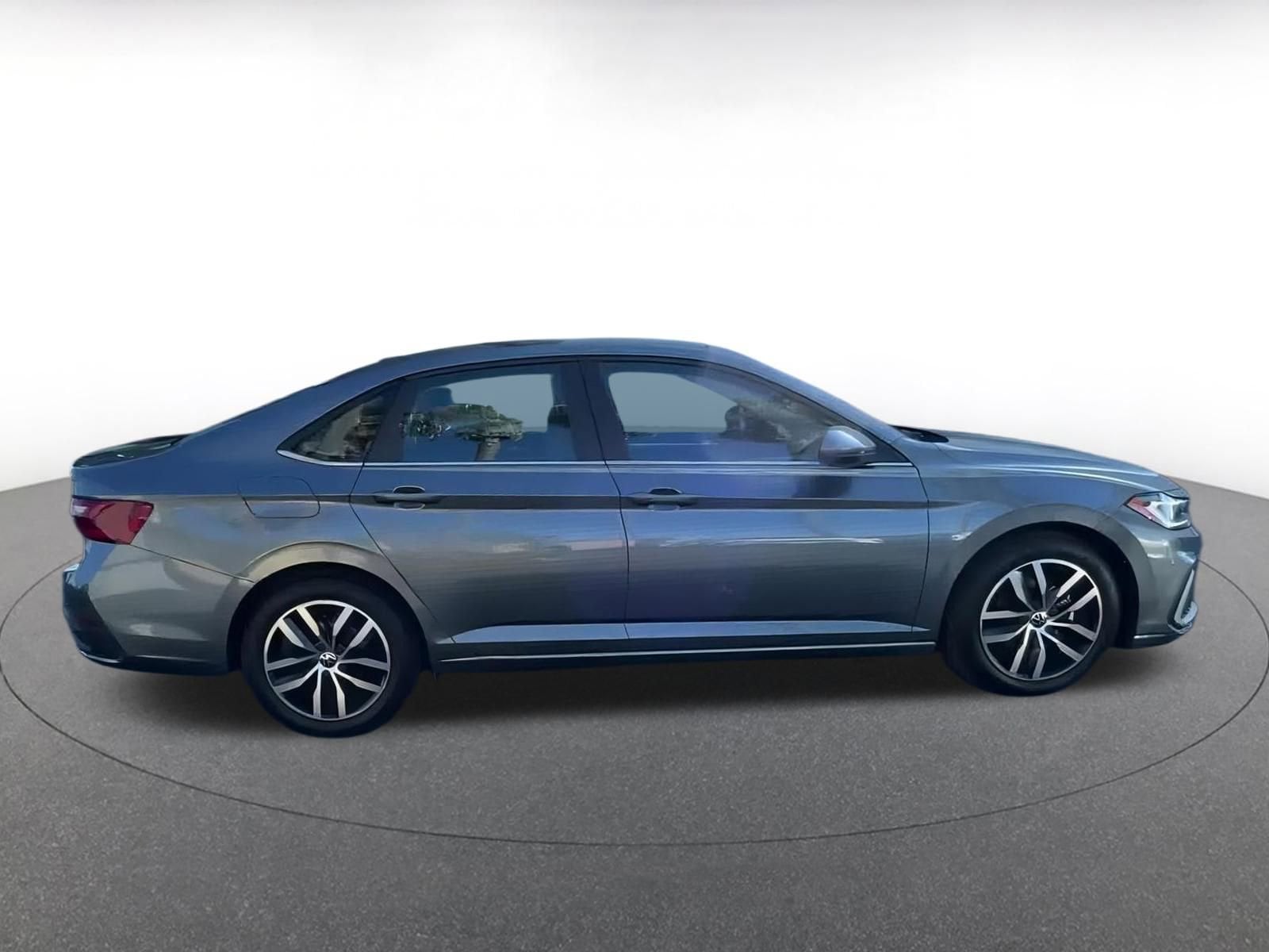 Thumbnail: 2025 Volkswagen Jetta - 15