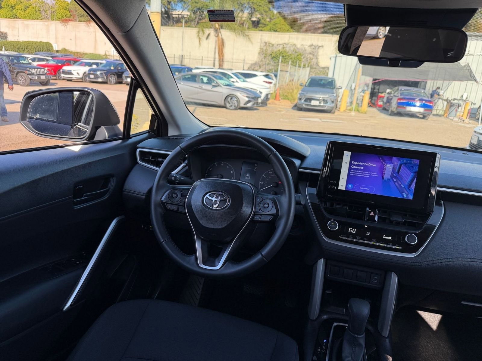 Thumbnail: 2025 Toyota Corolla Cross - 33