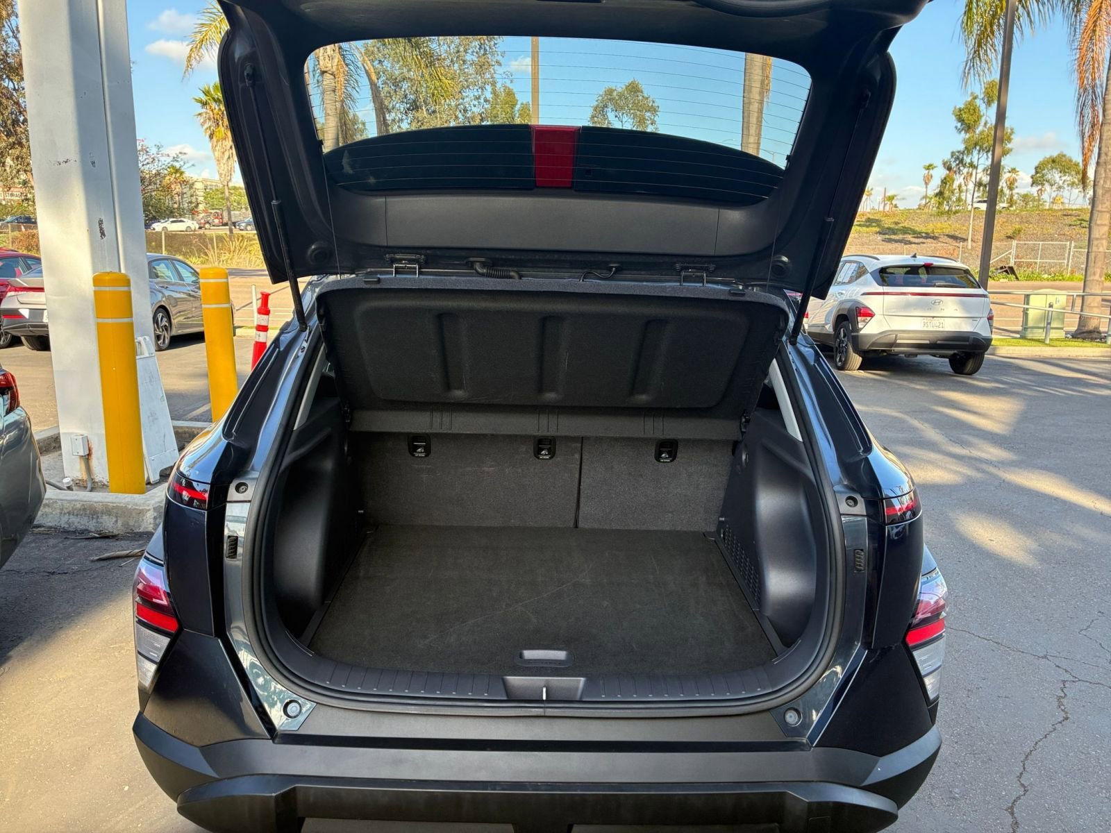 Thumbnail: 2025 Hyundai Kona - 32