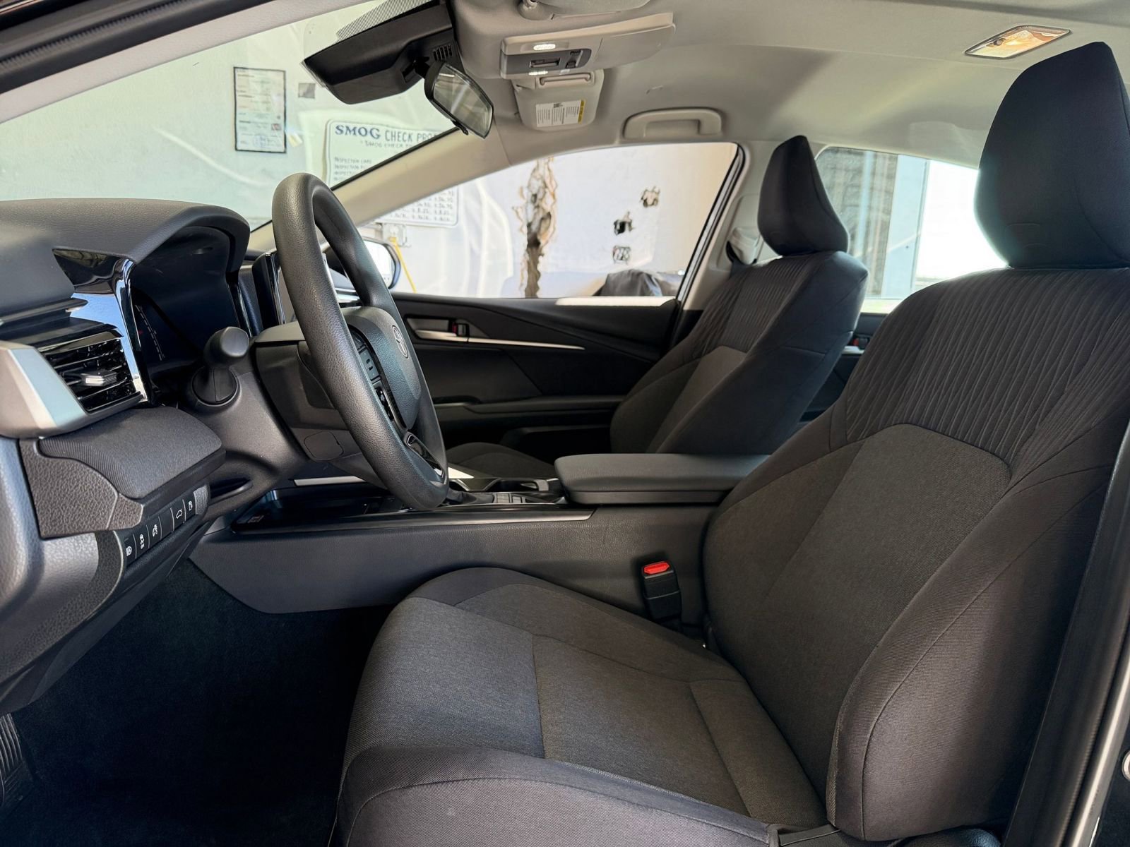 Thumbnail: 2025 Toyota Camry - 25