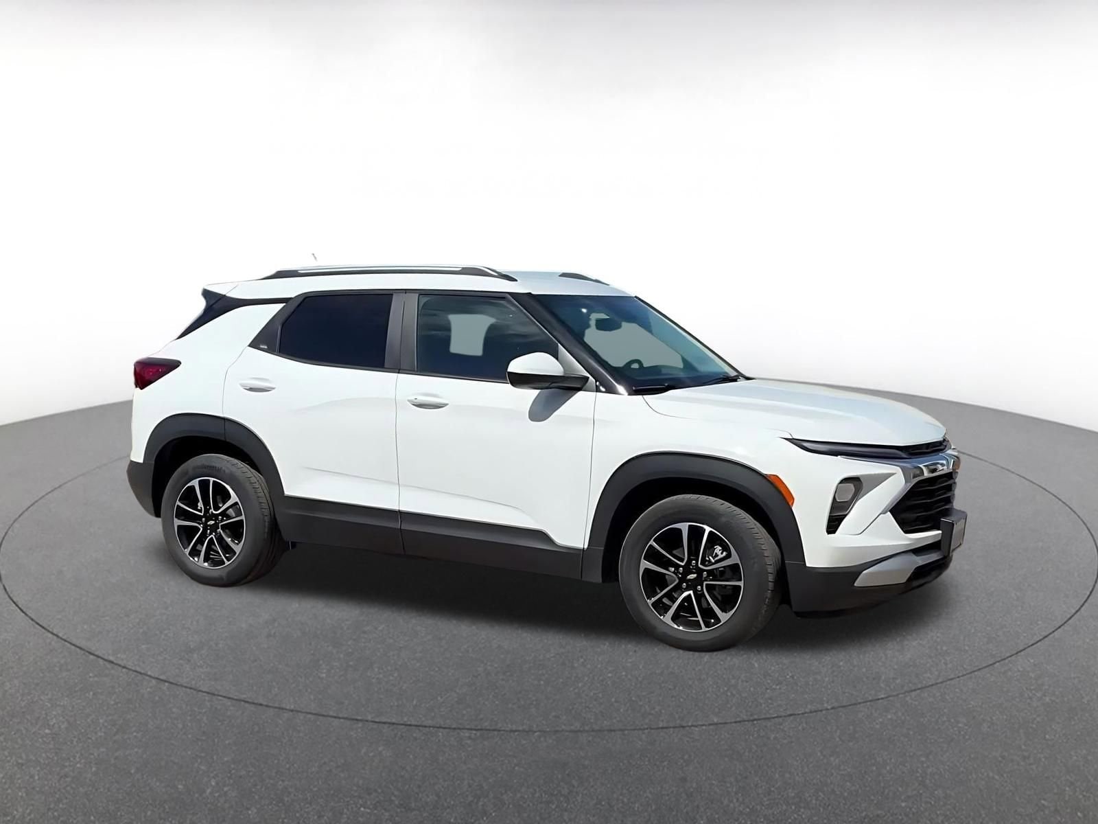 Thumbnail: 2025 Chevrolet TrailBlazer - 2
