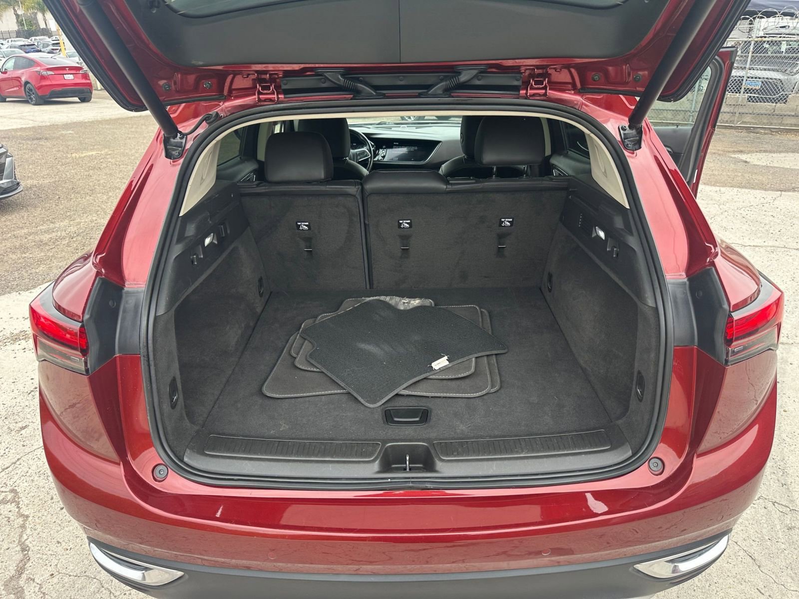 Thumbnail: 2023 Buick Envision - 31