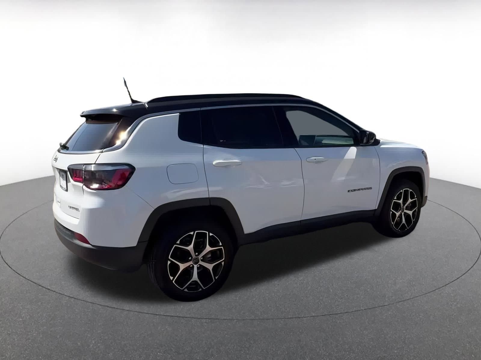 Thumbnail: 2025 Jeep Compass - 15