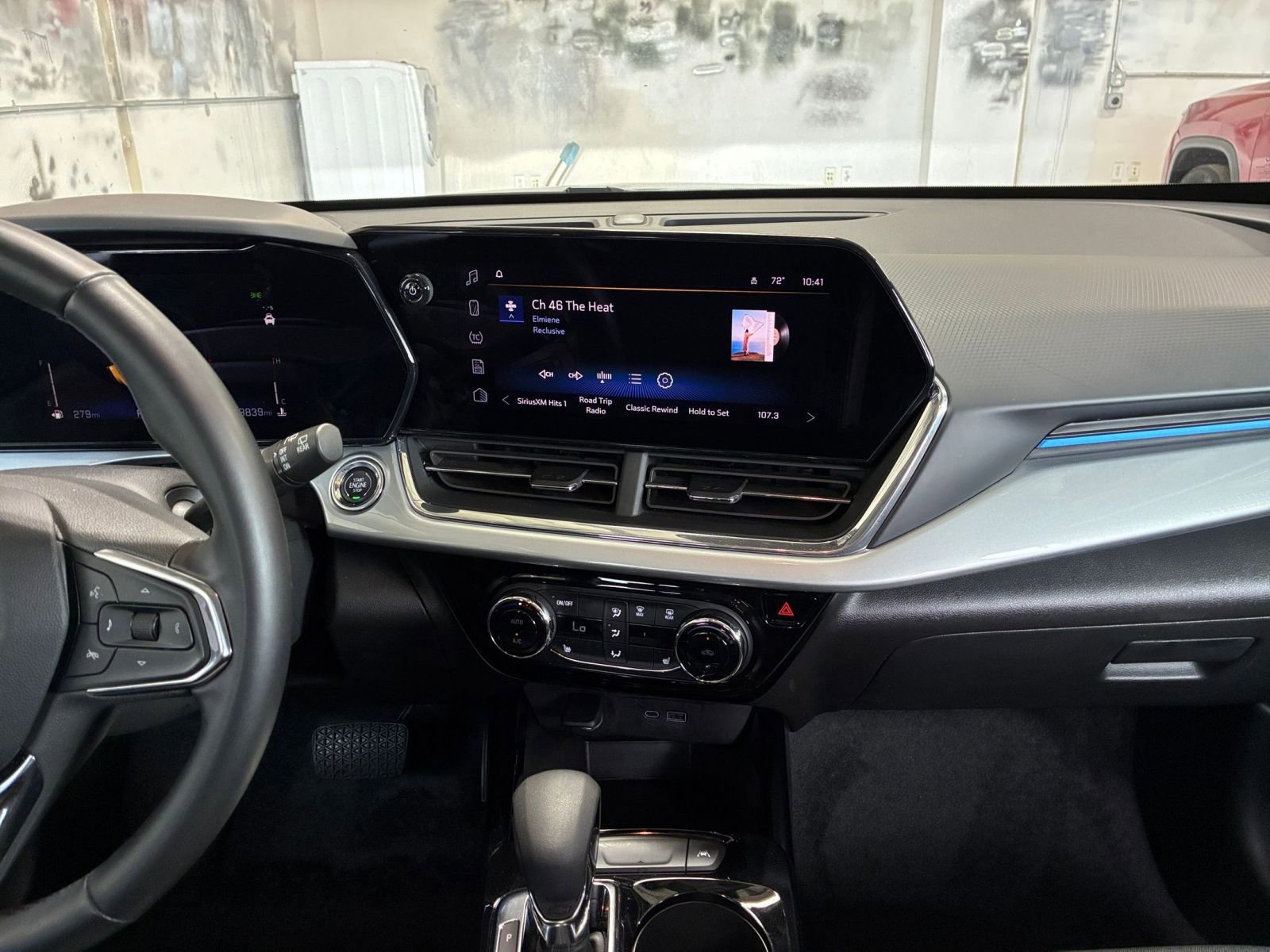 Thumbnail: 2025 Chevrolet Trax - 17