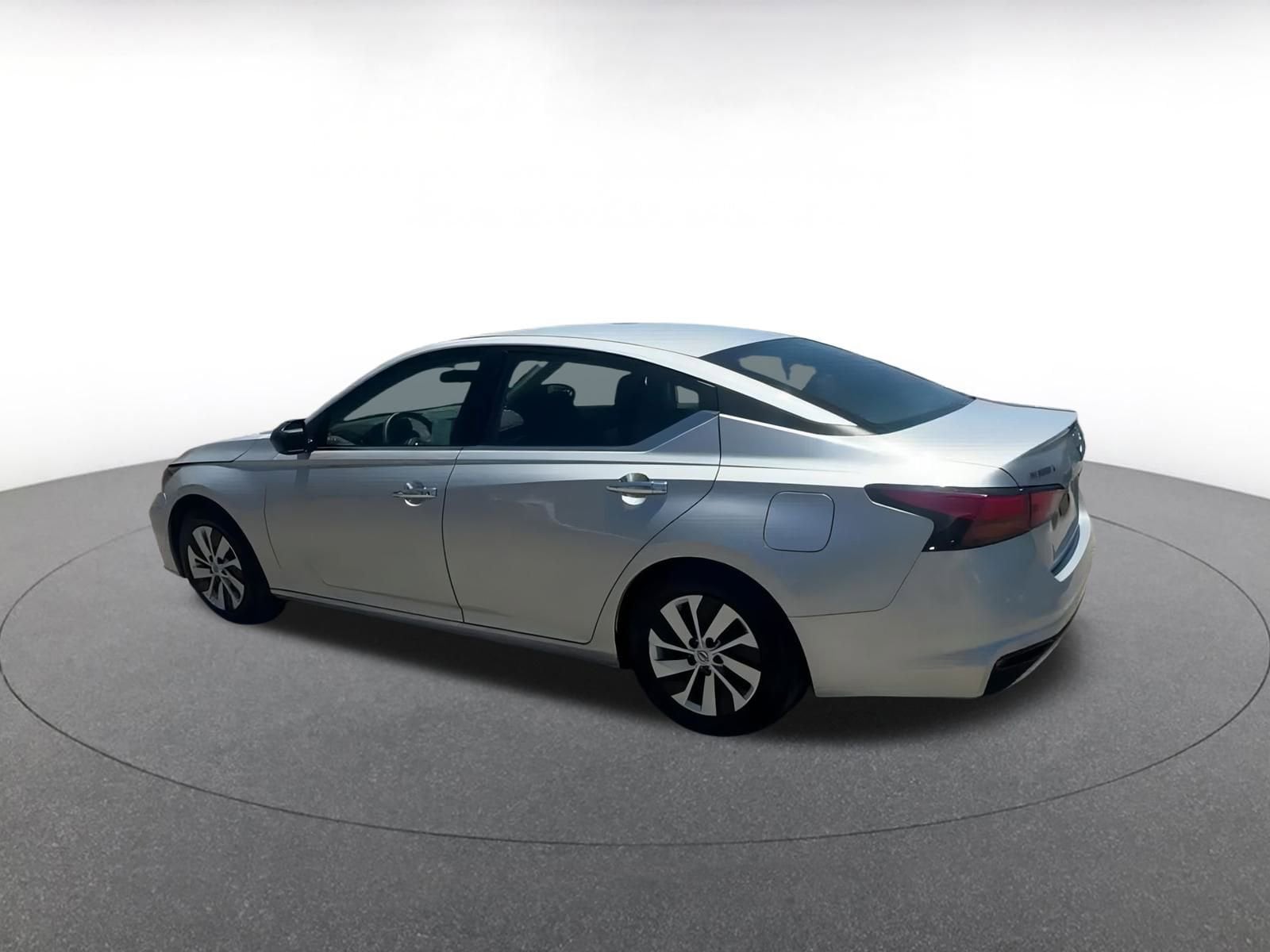 Thumbnail: 2024 Nissan Altima - 10