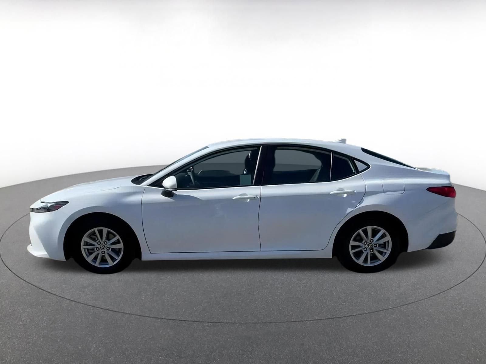 Thumbnail: 2025 Toyota Camry - 10