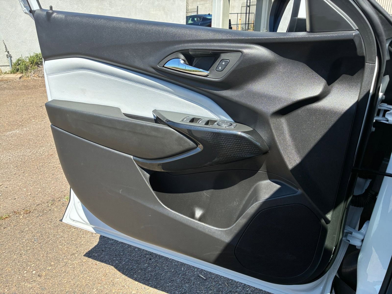 Thumbnail: 2025 Chevrolet Trax - 18