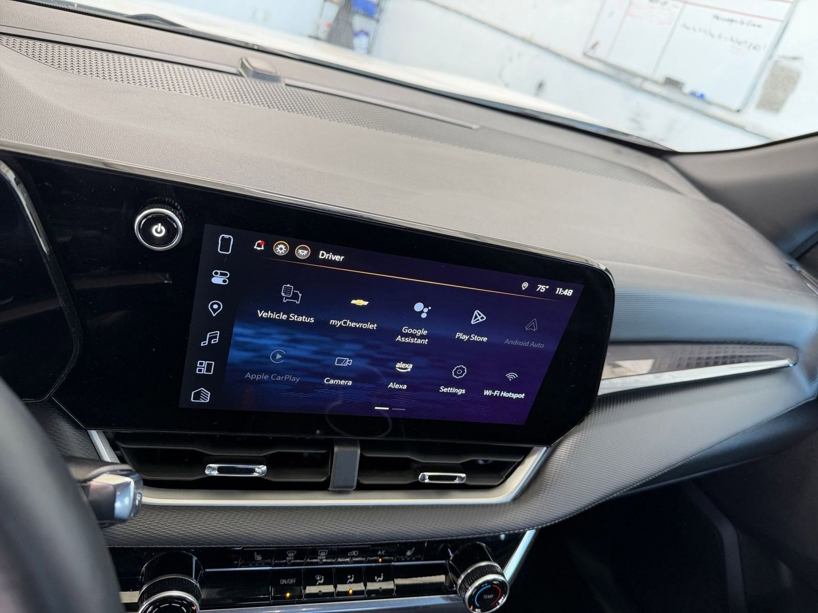 Thumbnail: 2025 Chevrolet Equinox - 21