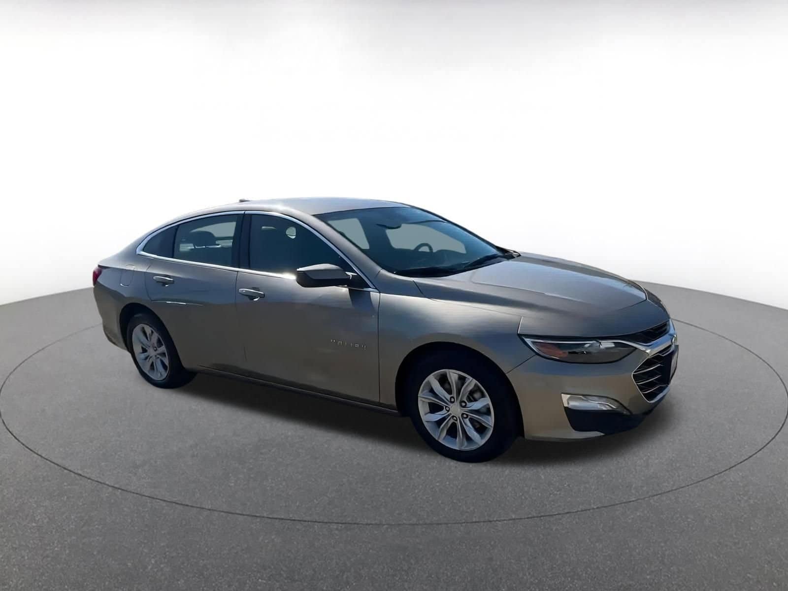 Thumbnail: 2023 Chevrolet Malibu - 2