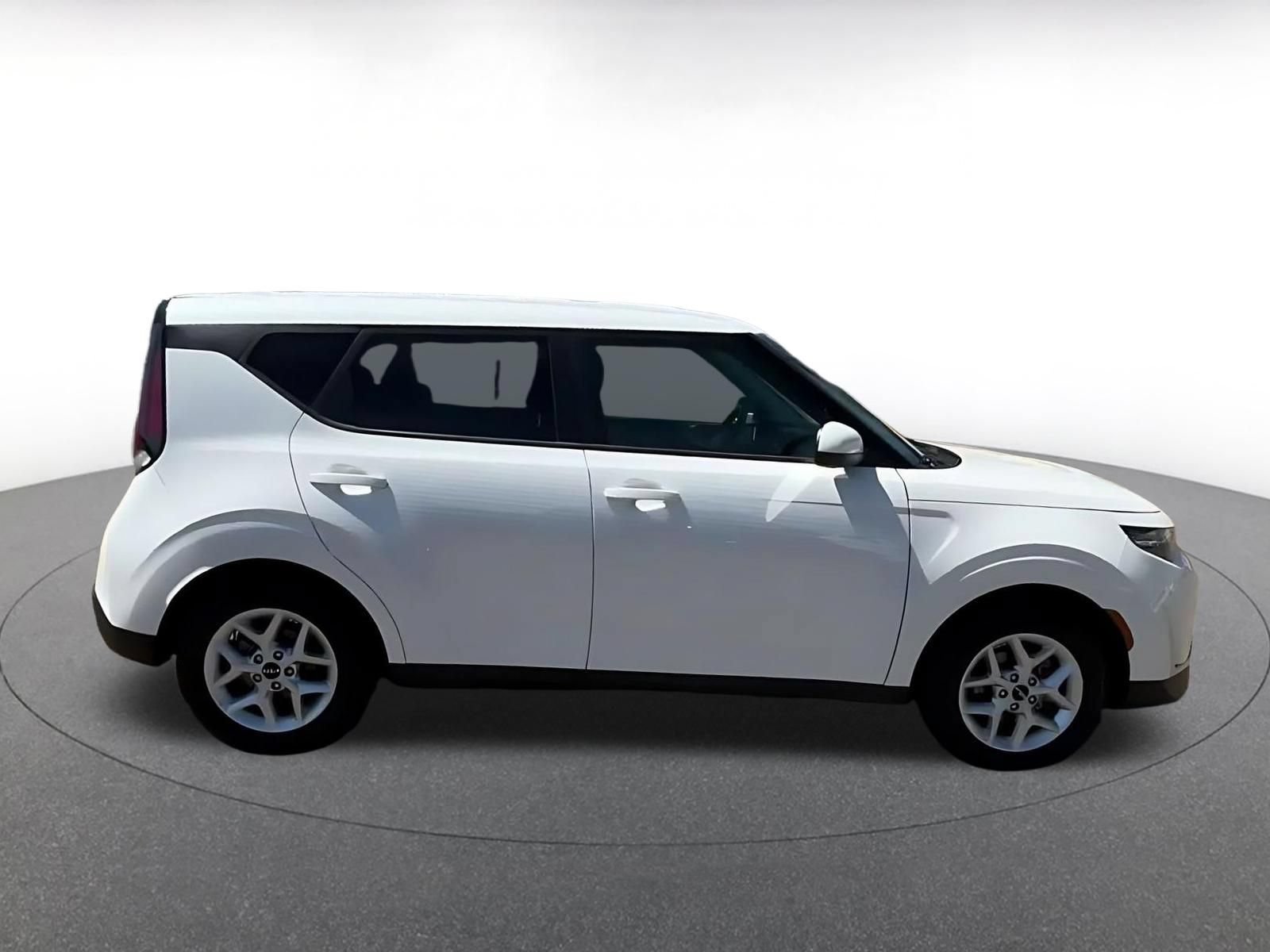 Thumbnail: 2025 Kia Soul - 16