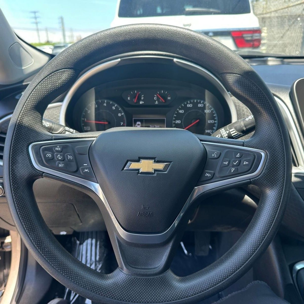 Thumbnail: 2023 Chevrolet Malibu - 28