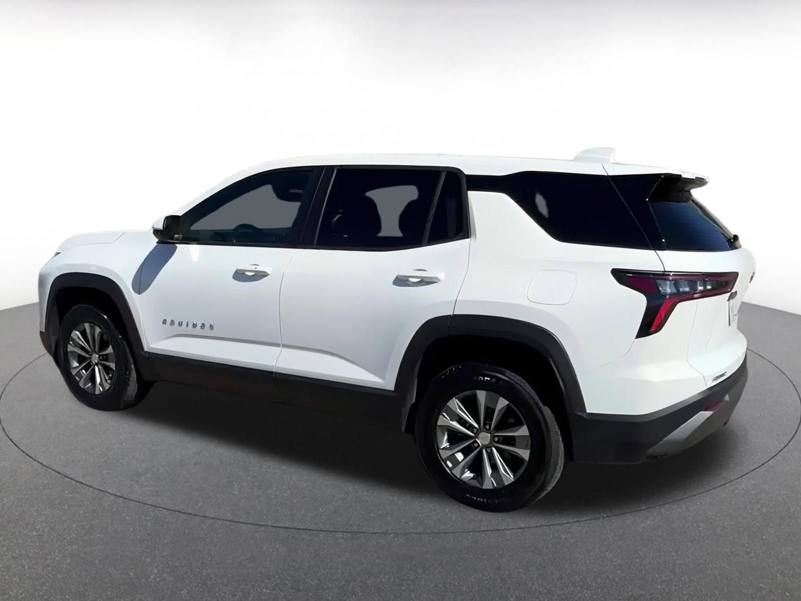 Thumbnail: 2025 Chevrolet Equinox - 10