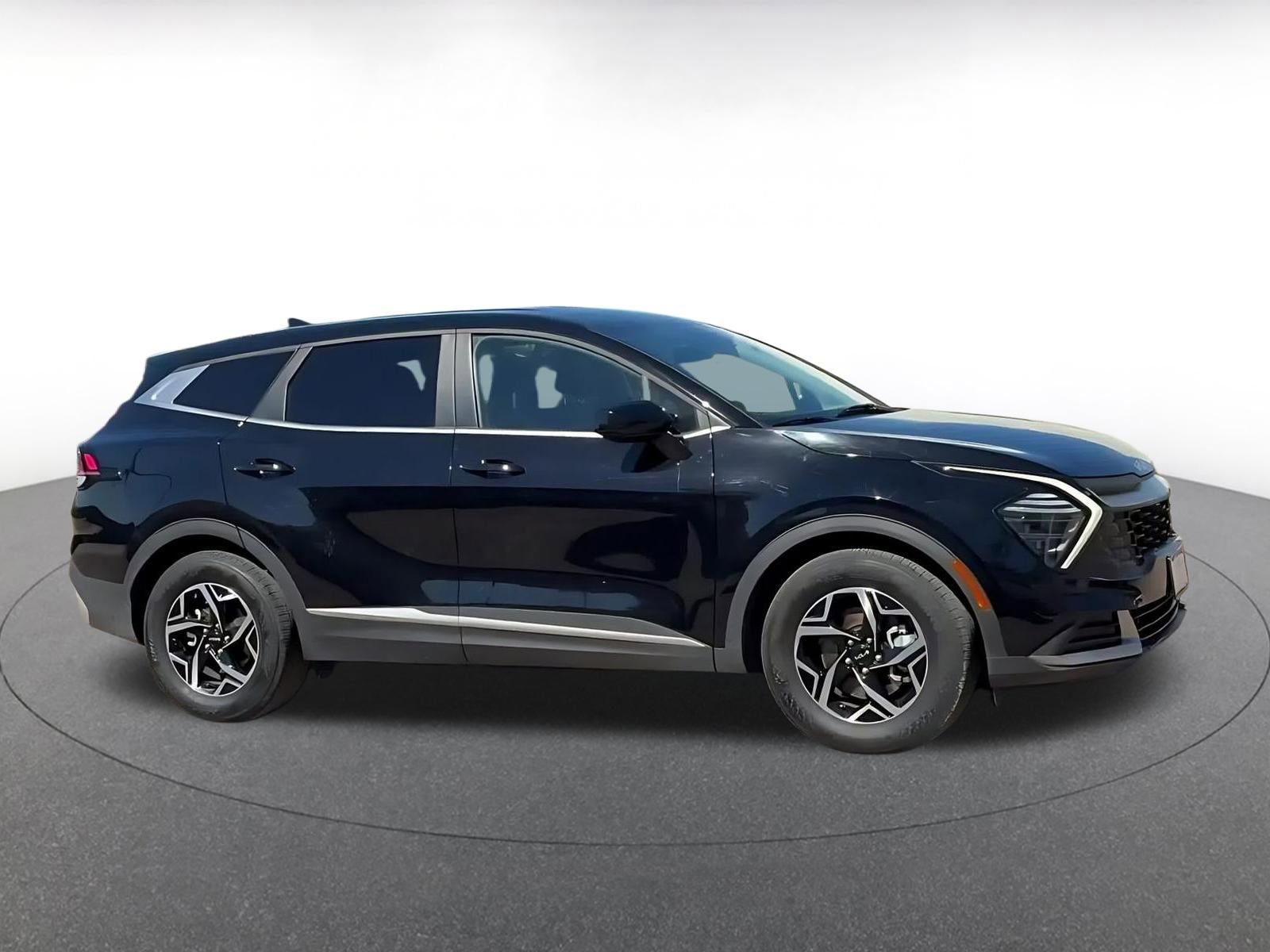 Thumbnail: 2025 Kia Sportage - 16