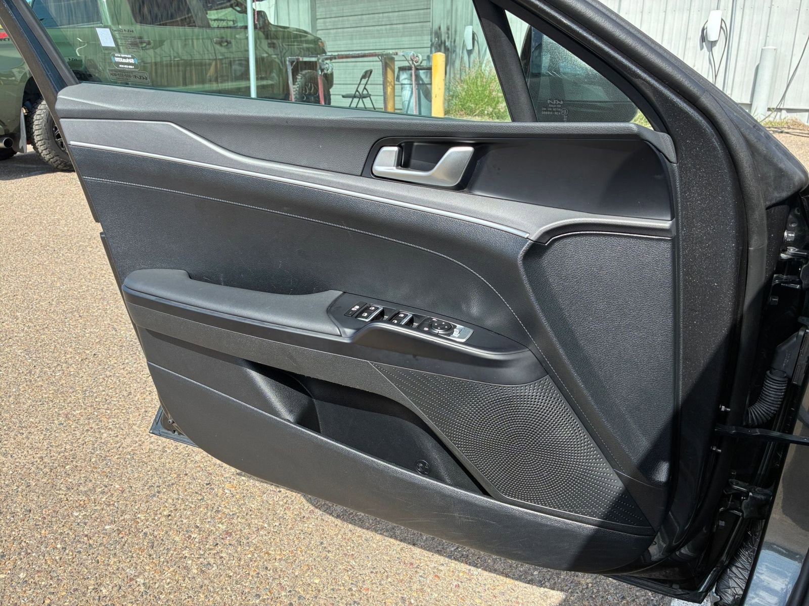 Thumbnail: 2025 Kia K5 - 18