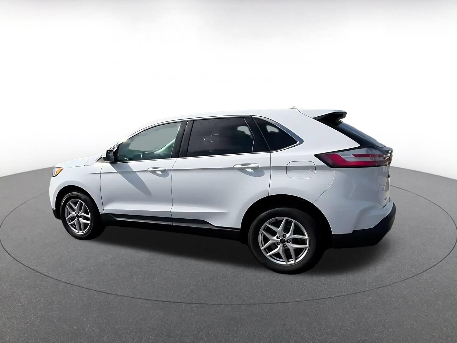 Thumbnail: 2024 Ford Edge - 8