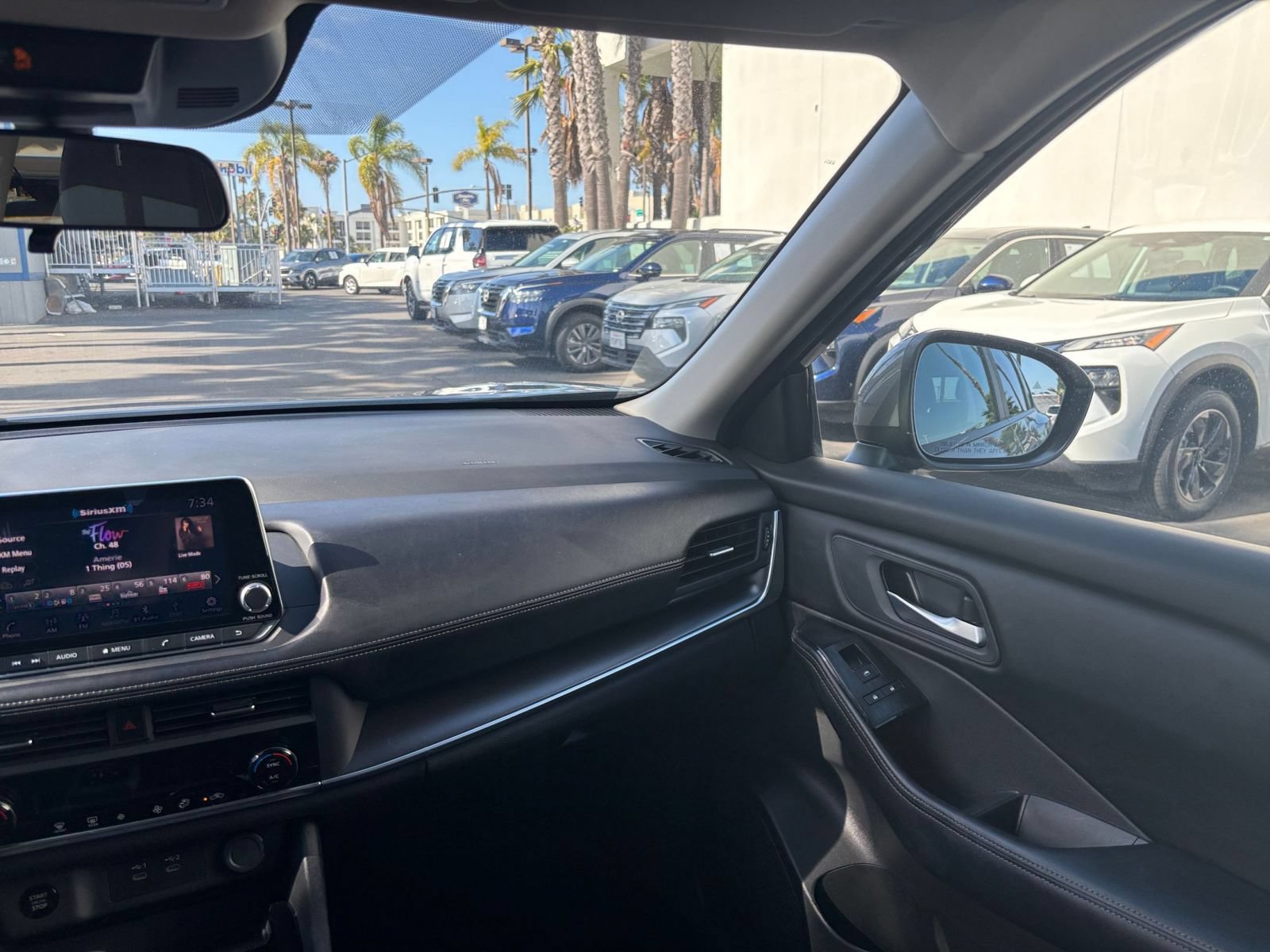 Thumbnail: 2025 Nissan Rogue - 32