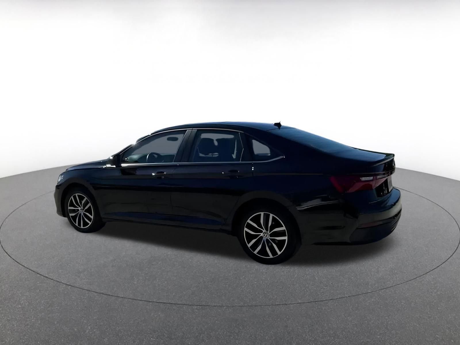 Thumbnail: 2025 Volkswagen Jetta - 8