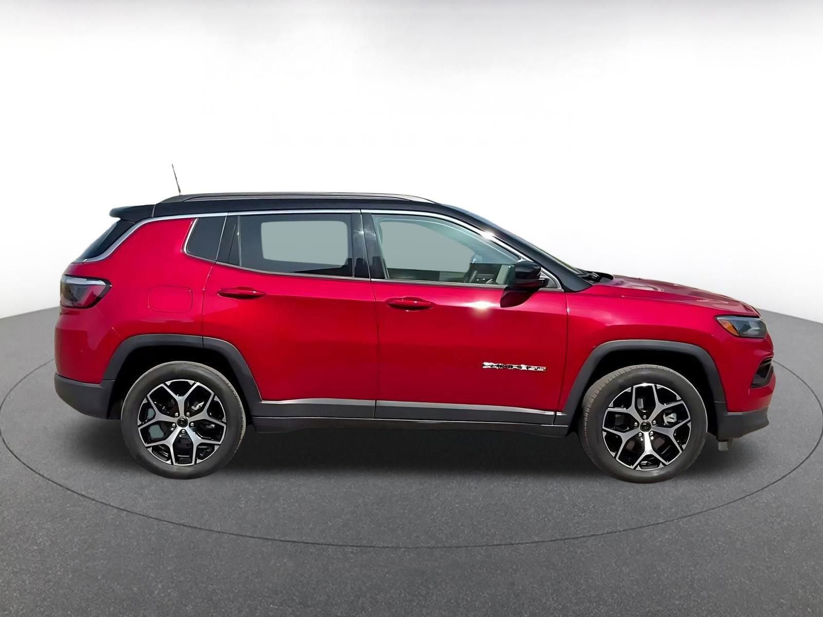 Thumbnail: 2025 Jeep Compass - 16