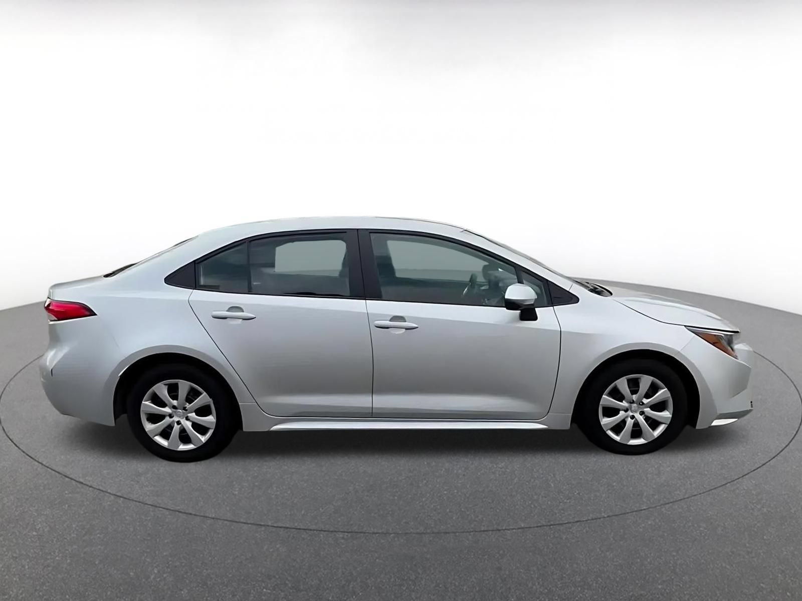 Thumbnail: 2025 Toyota Corolla - 16