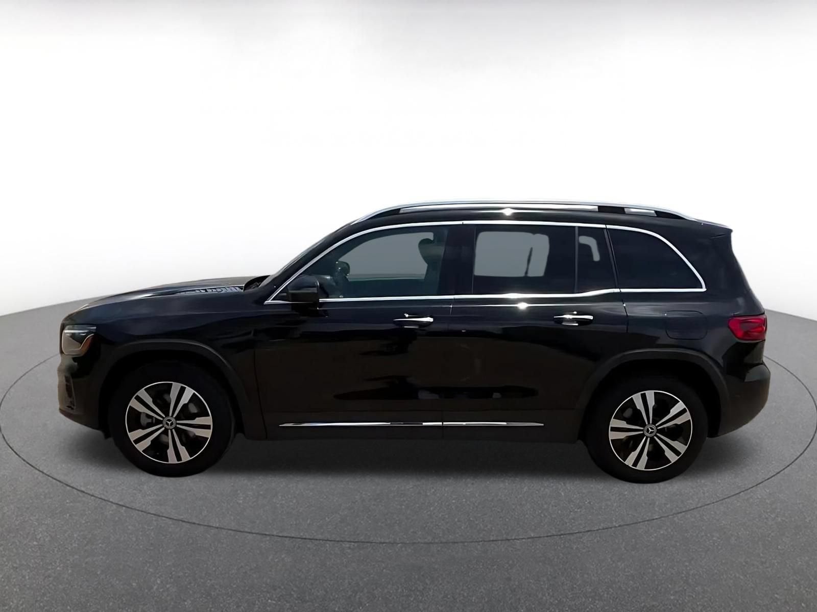 Thumbnail: 2024 Mercedes-Benz GLB - 8