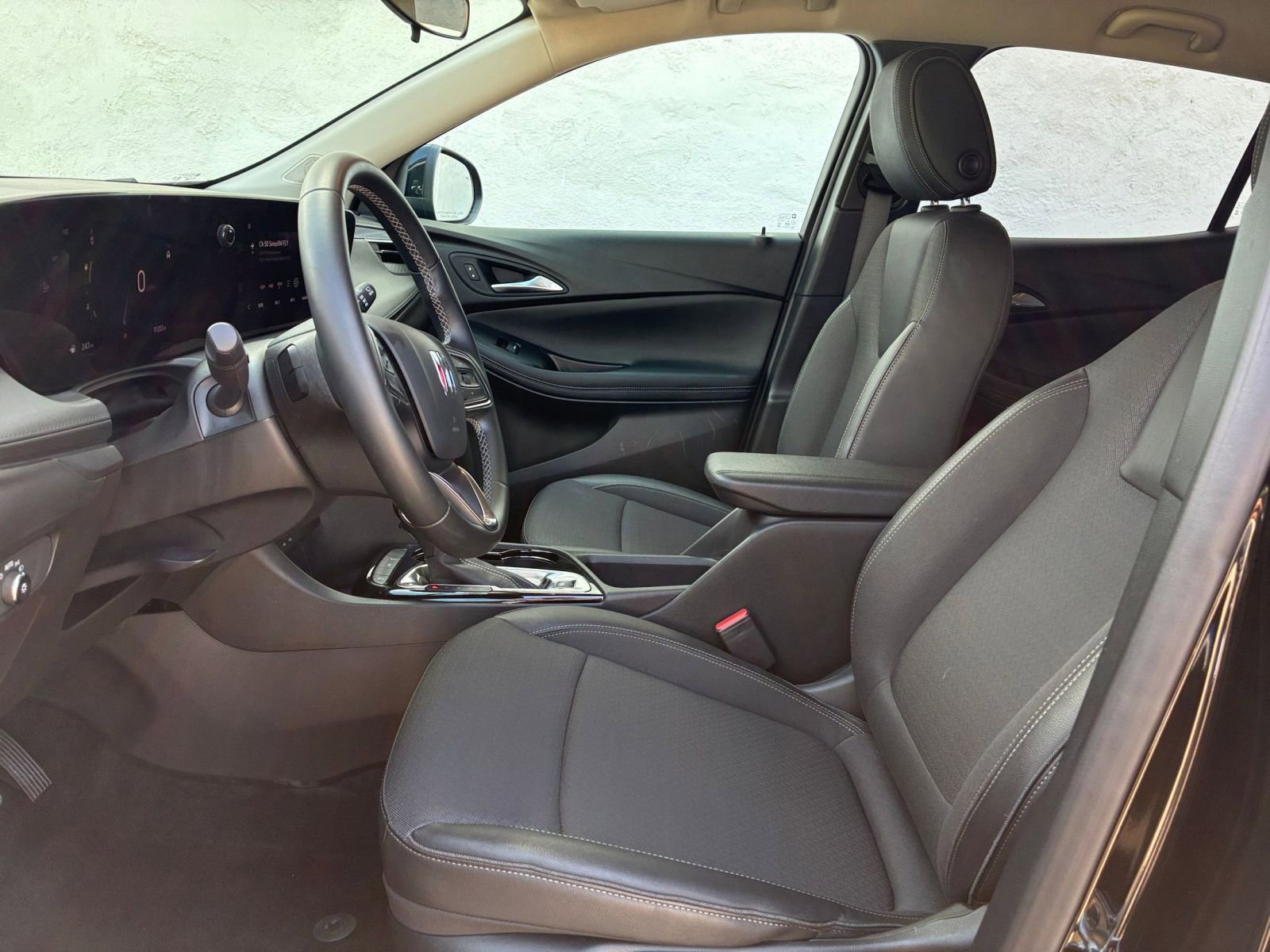 Thumbnail: 2025 Buick Encore GX - 25