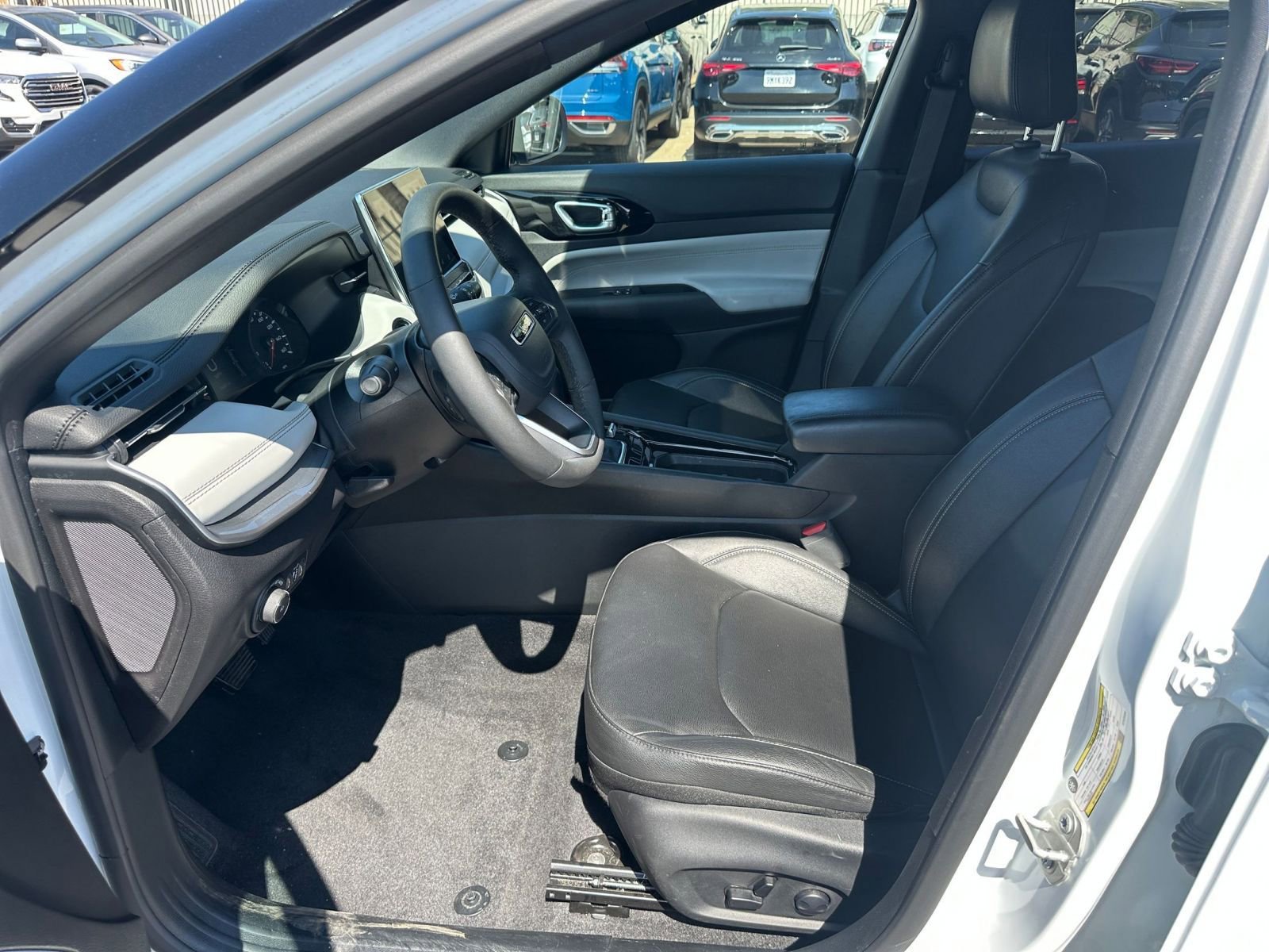 Thumbnail: 2025 Jeep Compass - 27