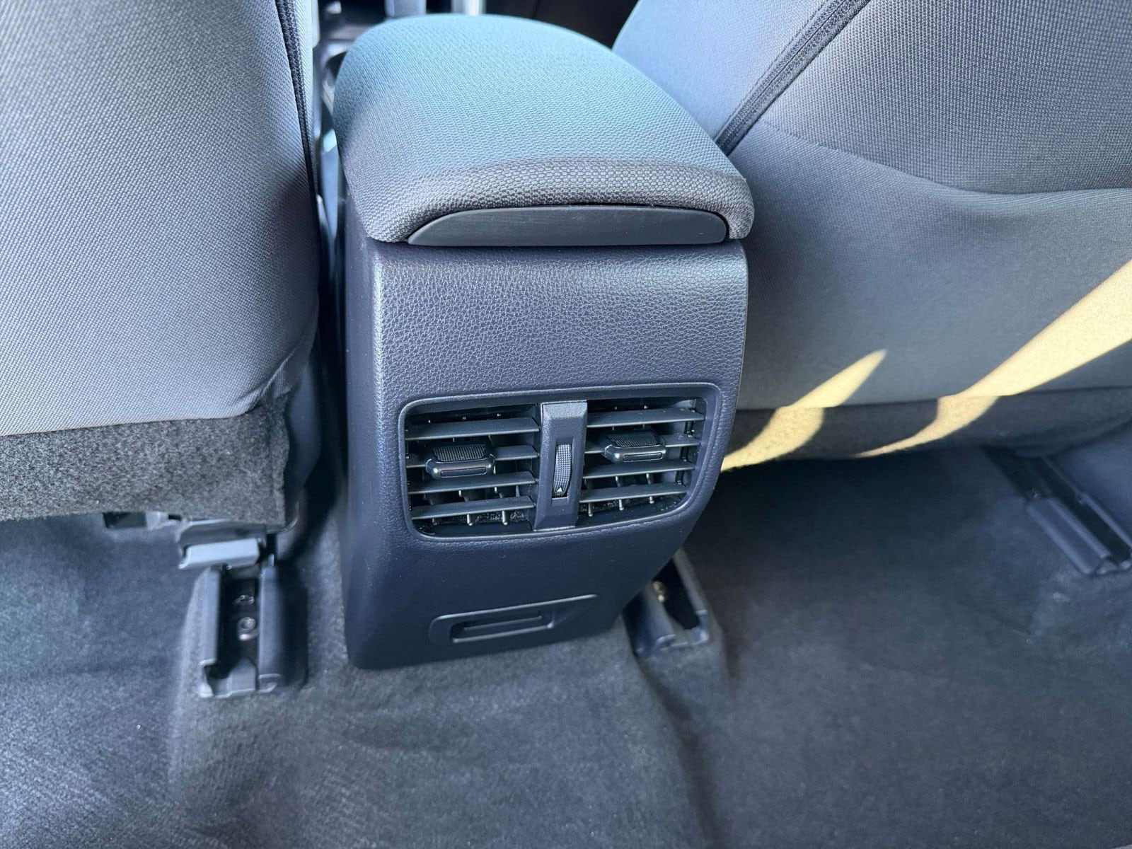 Thumbnail: 2025 Toyota Corolla Cross - 23